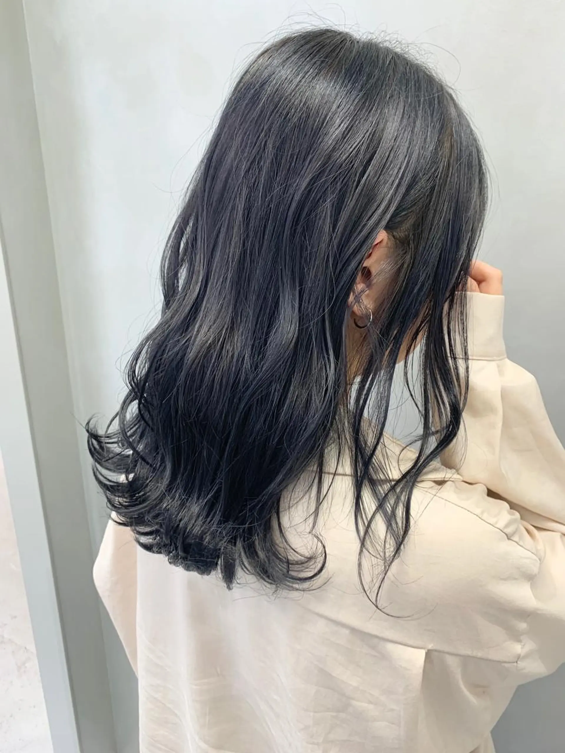 ミディアム カラー ブリーチ ブルーカラー ブルージュ ハイトーンカラー ヘアカラー トリートメント 💈平島 拓也💈のヘアスタイル