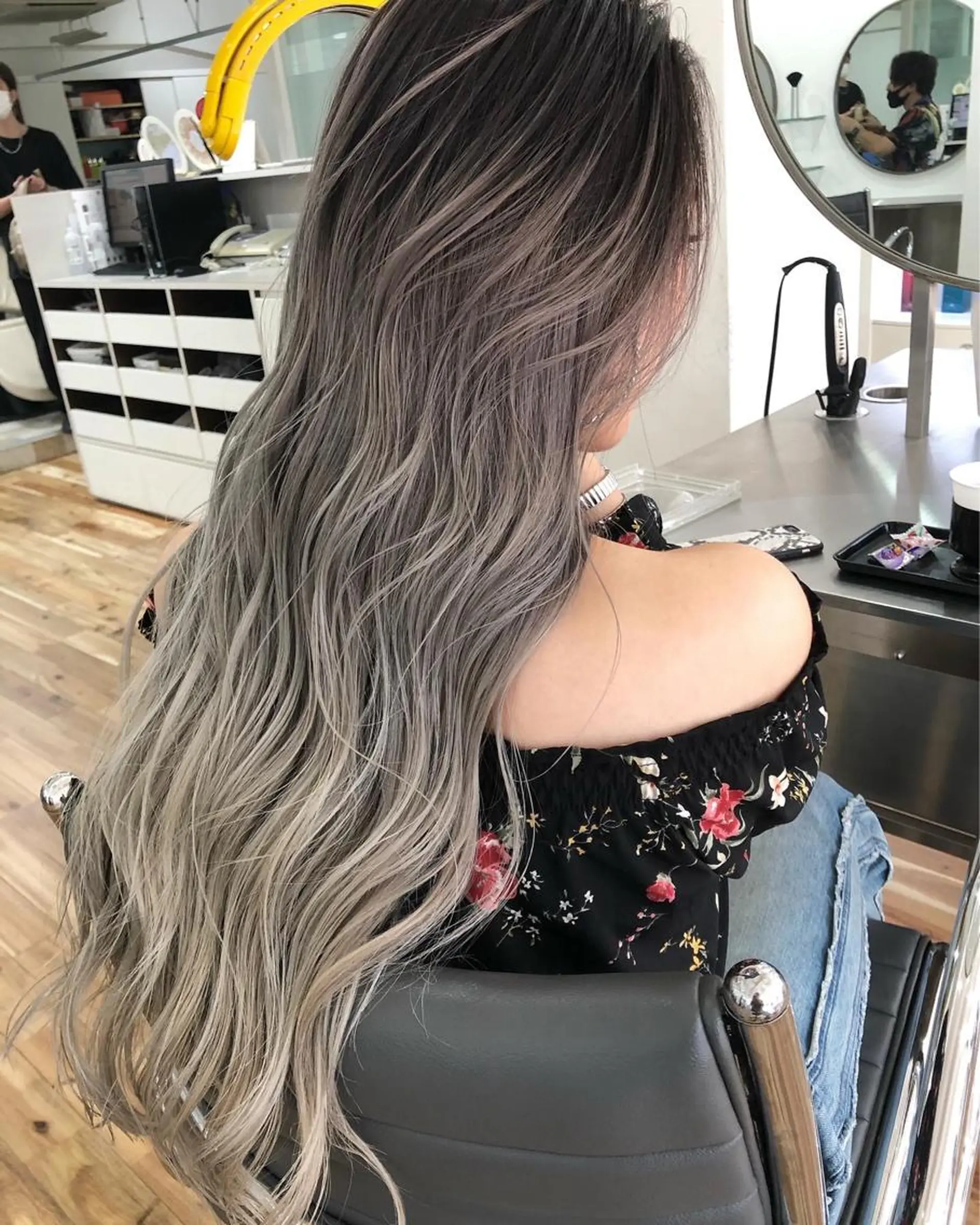 ロング カラー ヘアカラー トリートメント Tao所属・藤川 大智のヘアスタイル