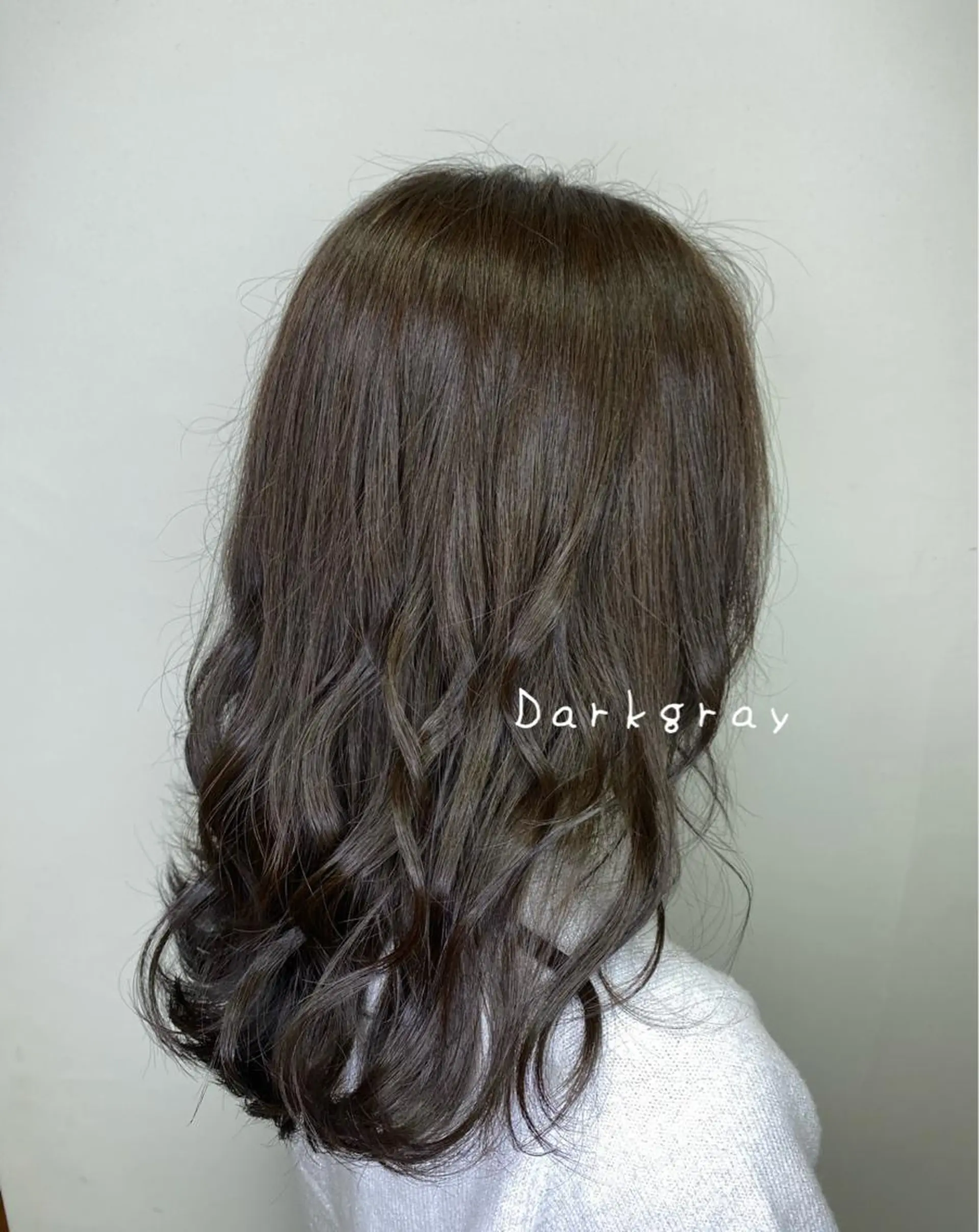 セミロング カラー ヘアアレンジ ヘアカラー トリートメント HAIRSALONLOOP所属・川上 麻梨阿のヘアスタイル