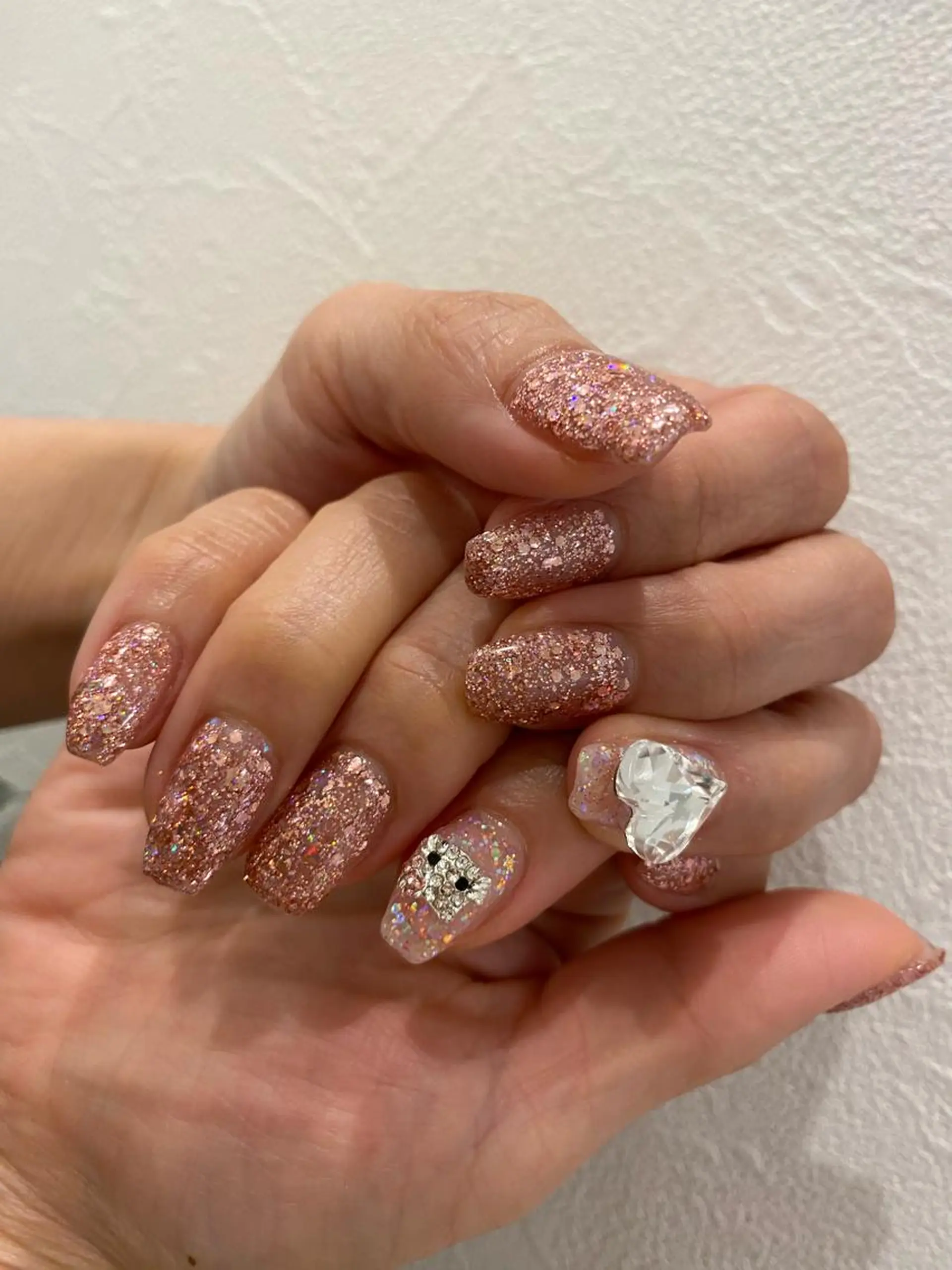ネイル ハート ハンドネイル Ann. nail.tokyo所属・Ann nailのネイルデザイン