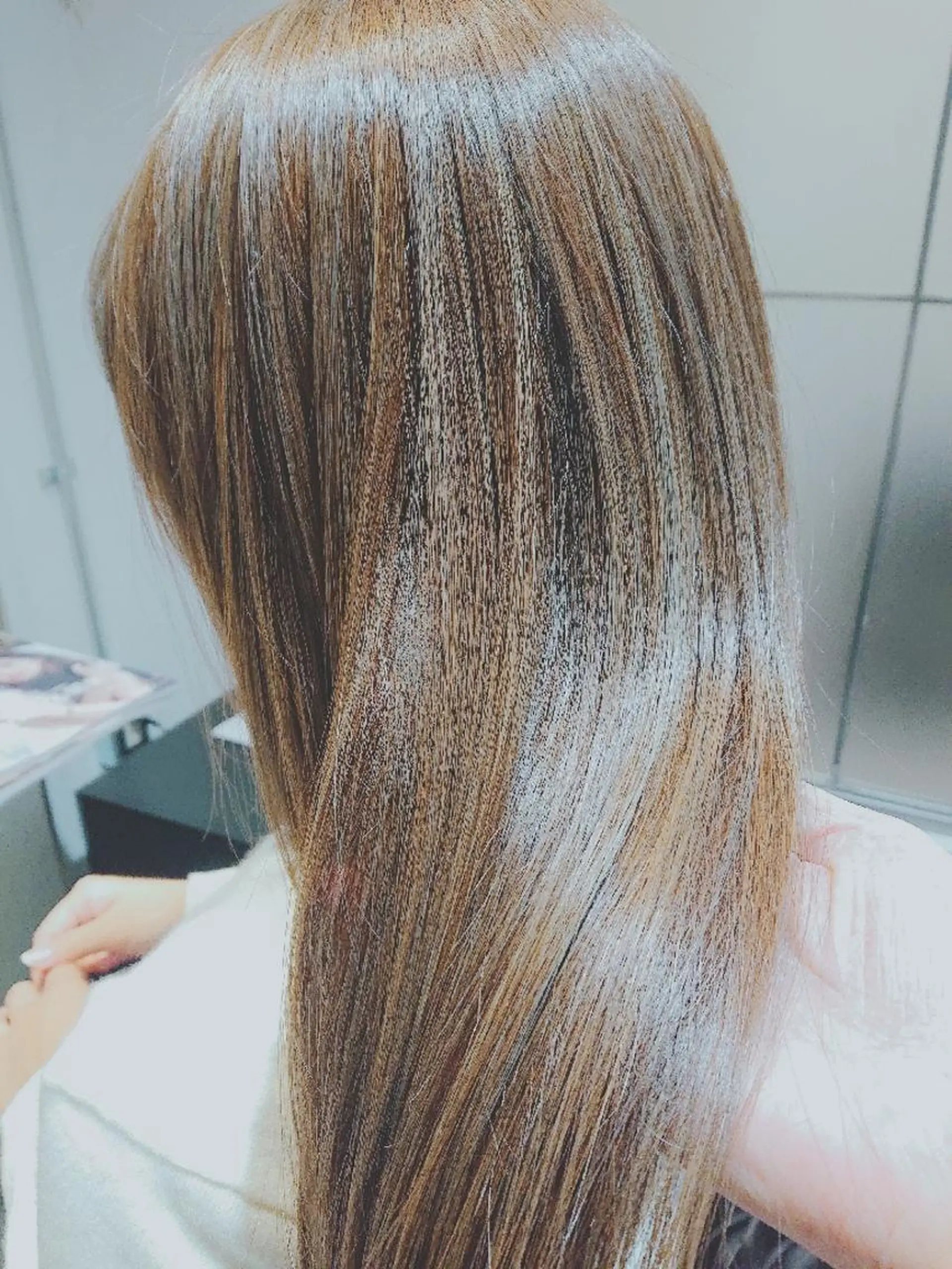 セミロング 美髪✨LAKOLA  池袋✨のヘアスタイル