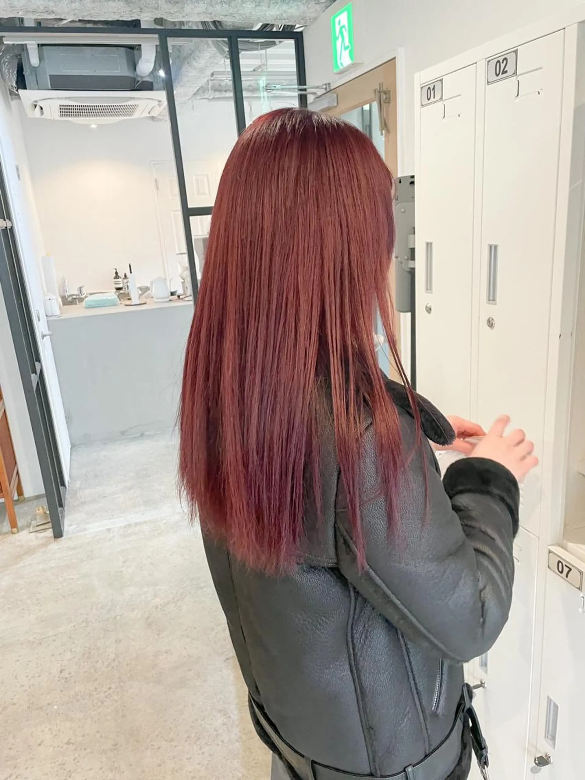 ロング カラー ブリーチ ピンクカラー レッドカラー カット ヘアカラー Takuma Suzuki中目黒のヘアスタイル