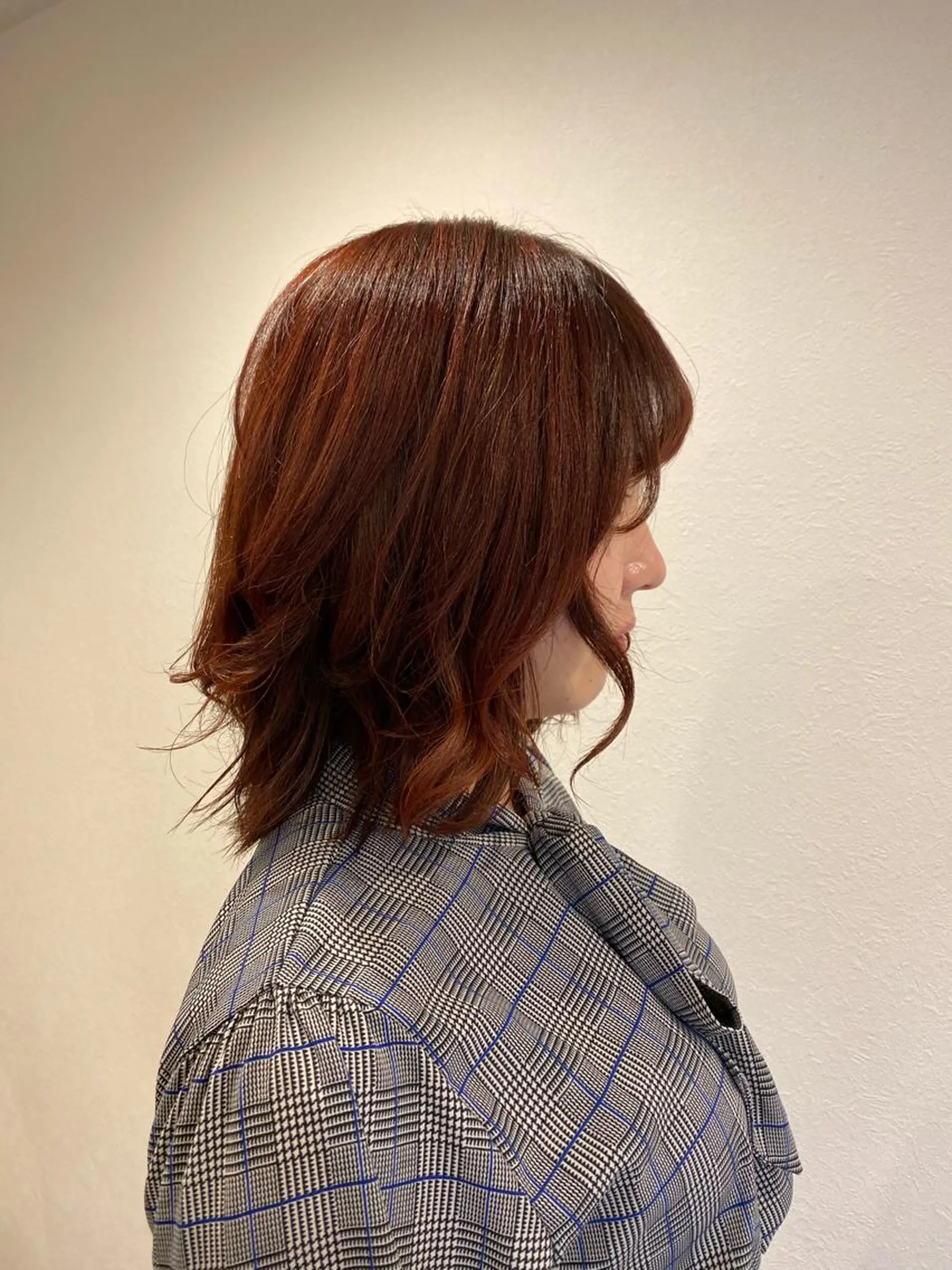 ミディアム カラー イルミナカラー カット ヘアカラー トリートメント エイト ウメダのヘアスタイル