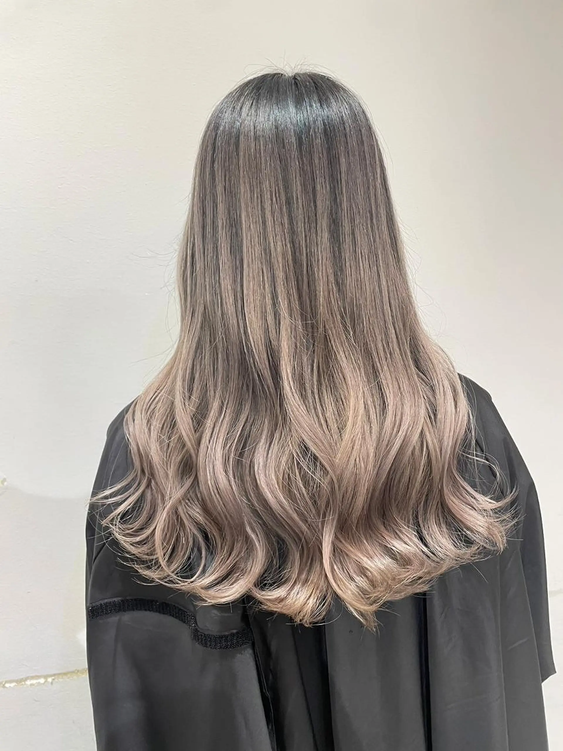 ロング カット ヘアカラー トリートメント 【公式】amble luxe池袋東口🩷のヘアスタイル