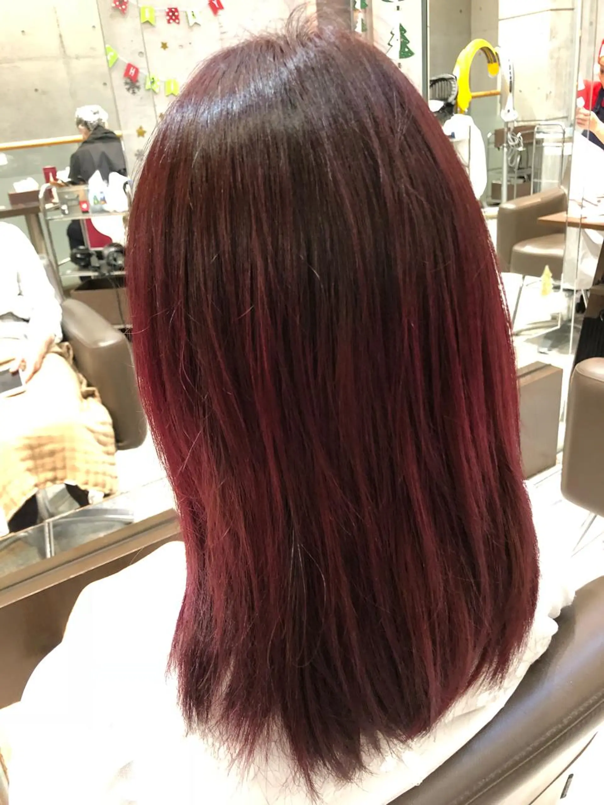 セミロング カラー 大栗 佑也  髪質改善のヘアスタイル