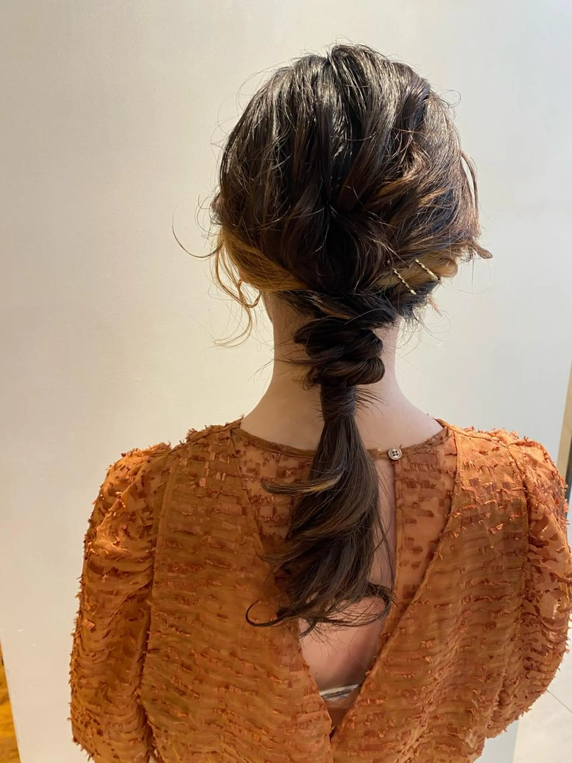 ロング ヘアセット apish aoyama所属・武 愛子の眉毛・アイブロウイメージ