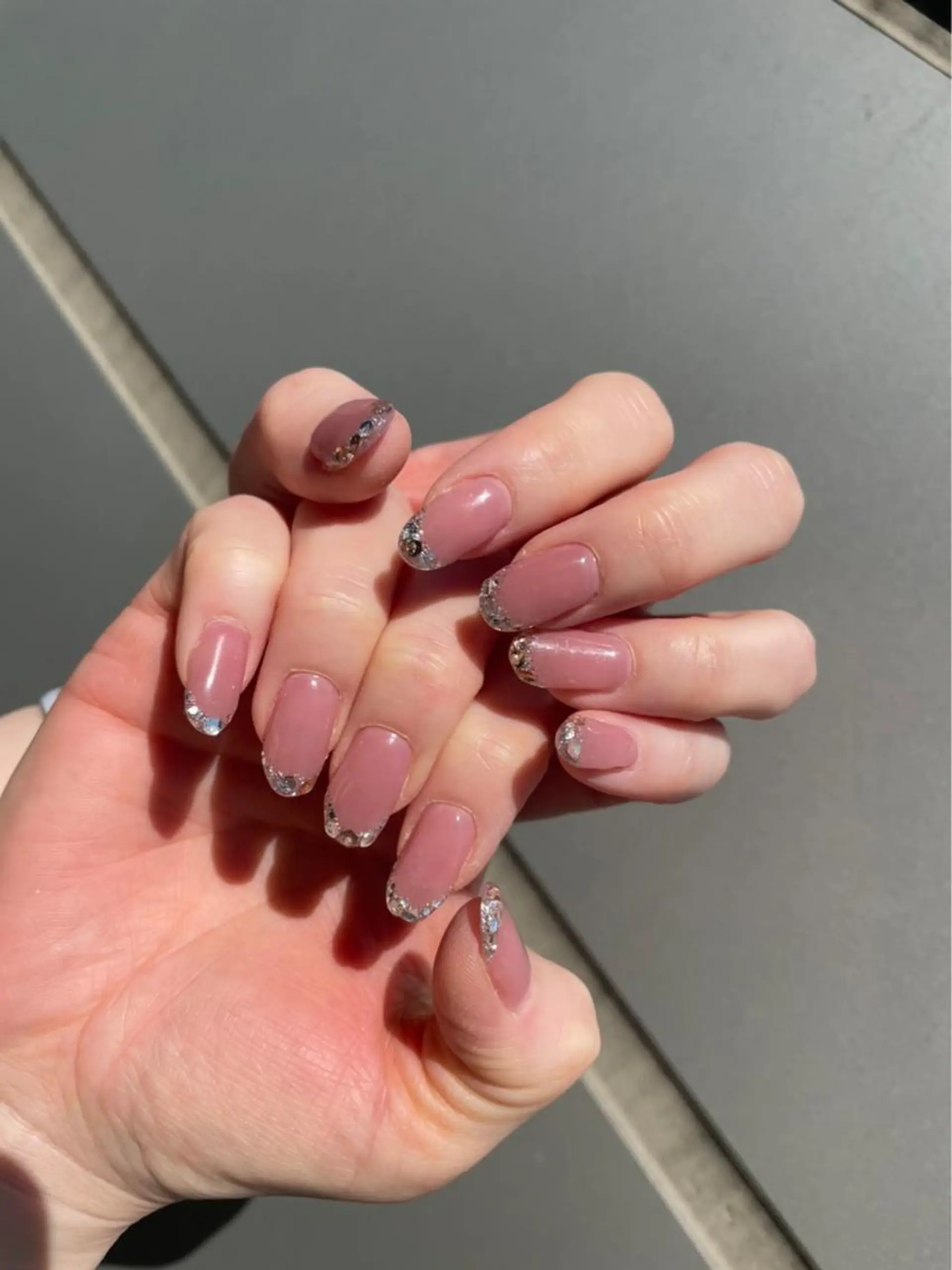 ネイル フレンチネイル ガラスフレンチ nailatelier elsol.所属・atelier elsol.のネイルデザイン