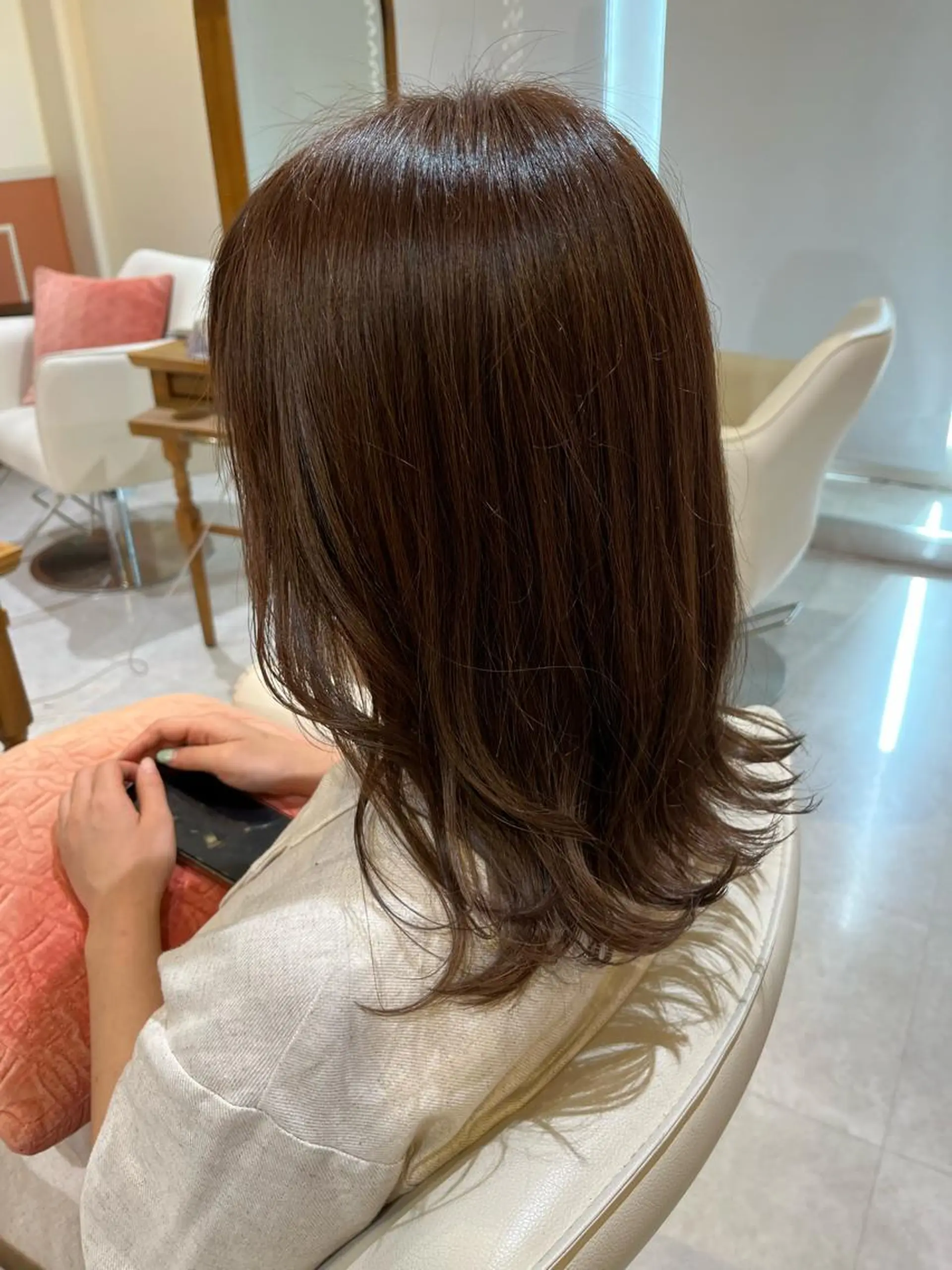 ミディアム カット ヘアカラー 梛木 唯のヘアスタイル