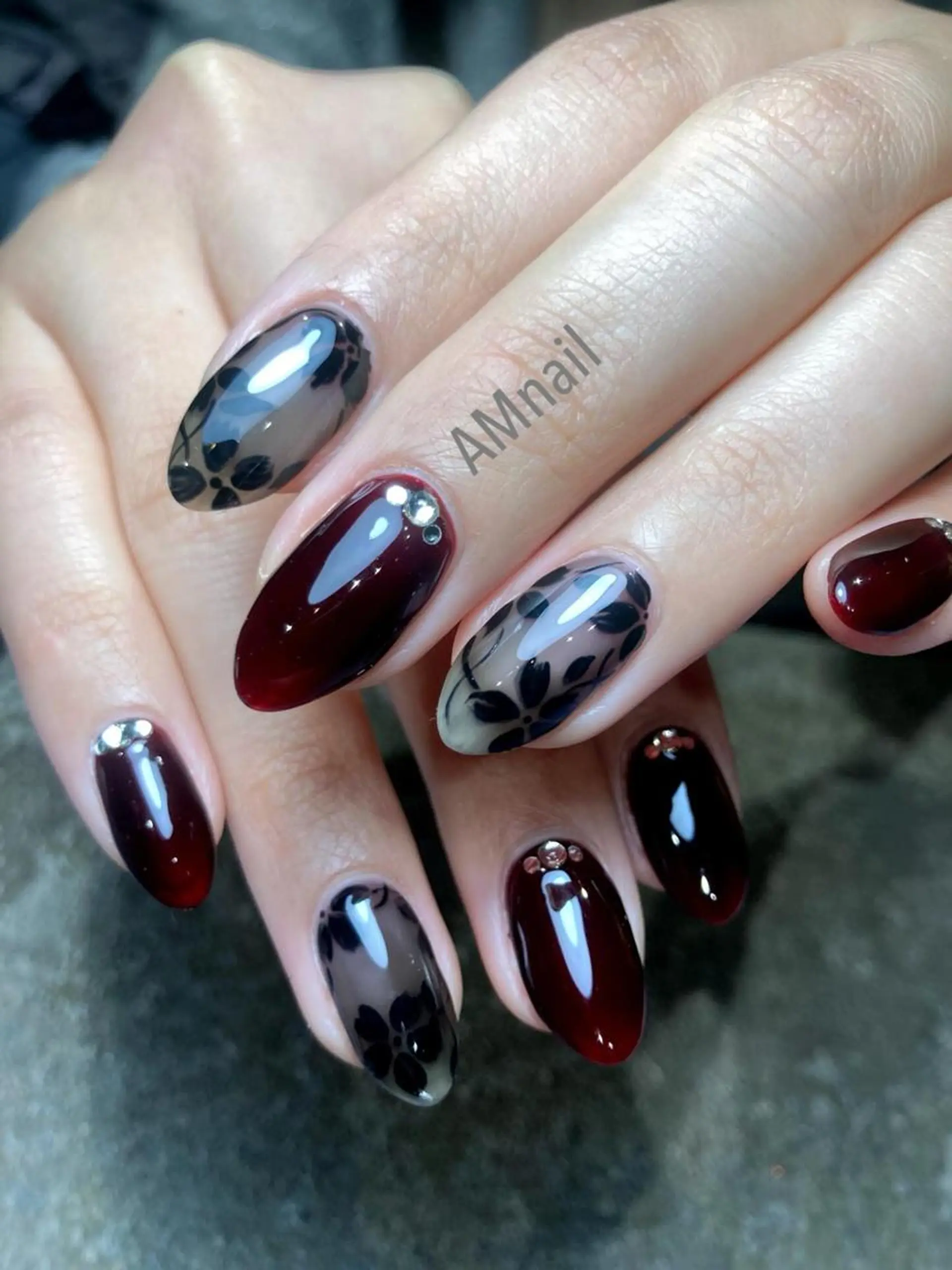 ネイル ジェルネイル 持ち込み ニュアンスネイル スカルプネイル ハンドネイル ネイルアーティスト SUE（スゥ）のネイルデザイン