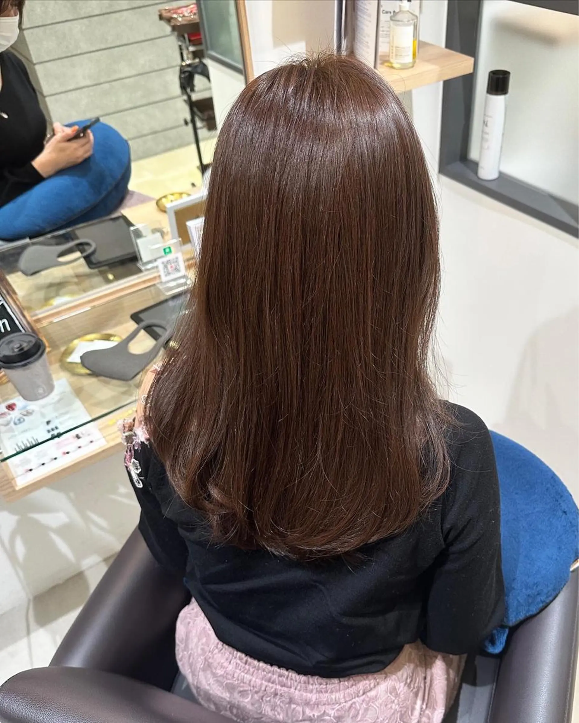 ミディアム カラー ミディアムパーマ ブリーチ ケアブリーチ ダブルカラー イヤリングカラー ヘアカラー トリートメント 宮澤 タケル ミディアムヘアのヘアスタイル