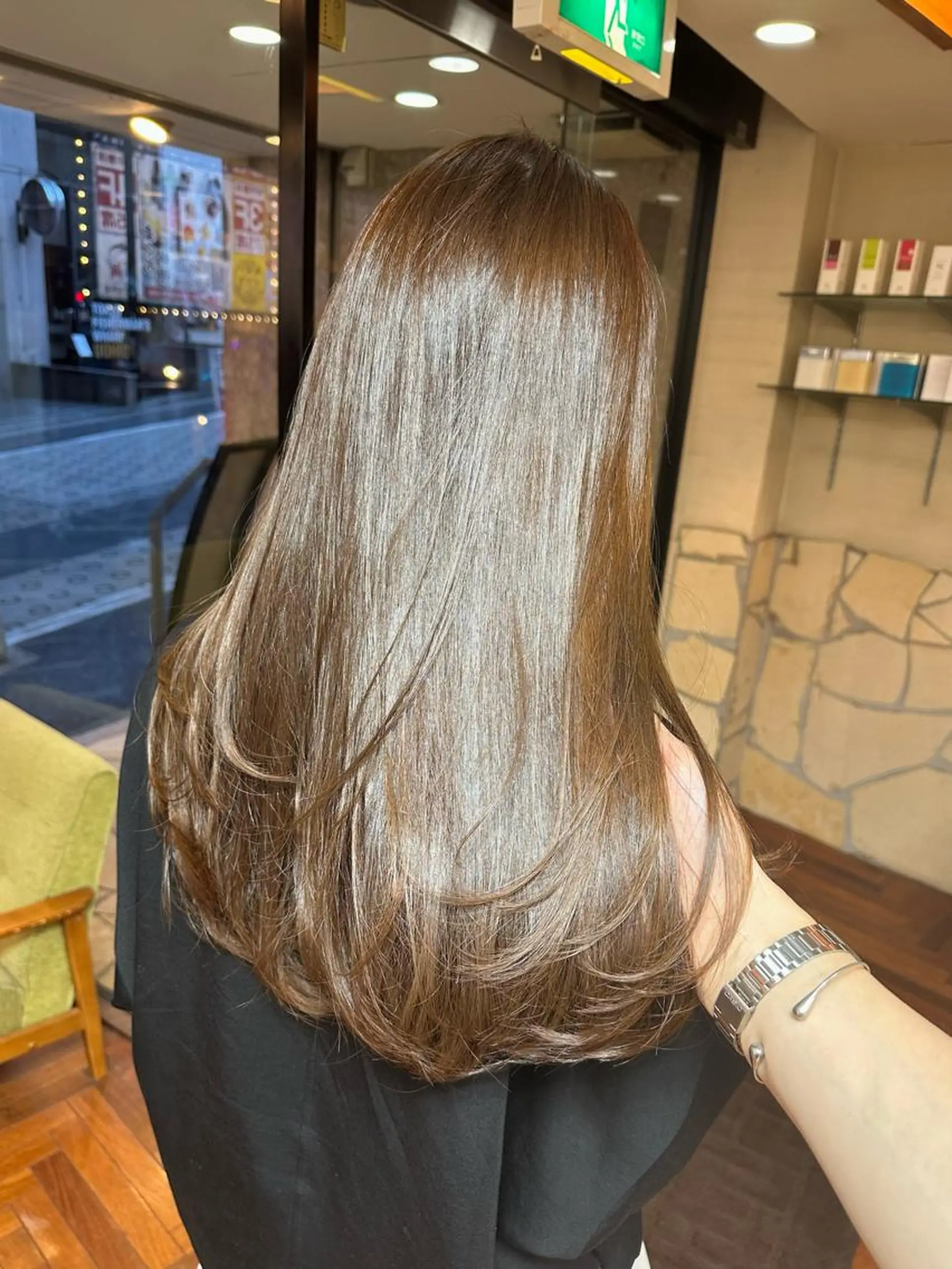 ロング カラー ベージュカラー ブリーチ ブリーチなしカラー LUMO所属・矢野 晃平のヘアスタイル