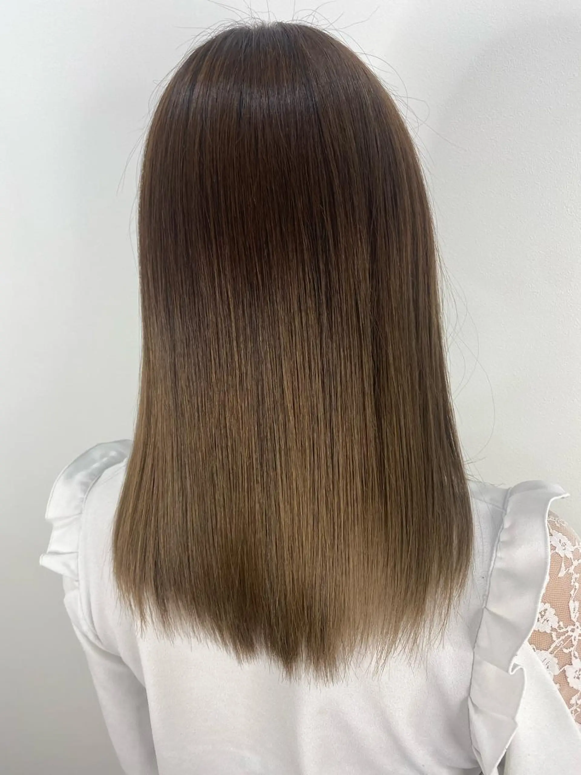 セミロング カット 縮毛矯正 トリートメント 【乾かすだけで革命】 早矢仕正志のヘアスタイル