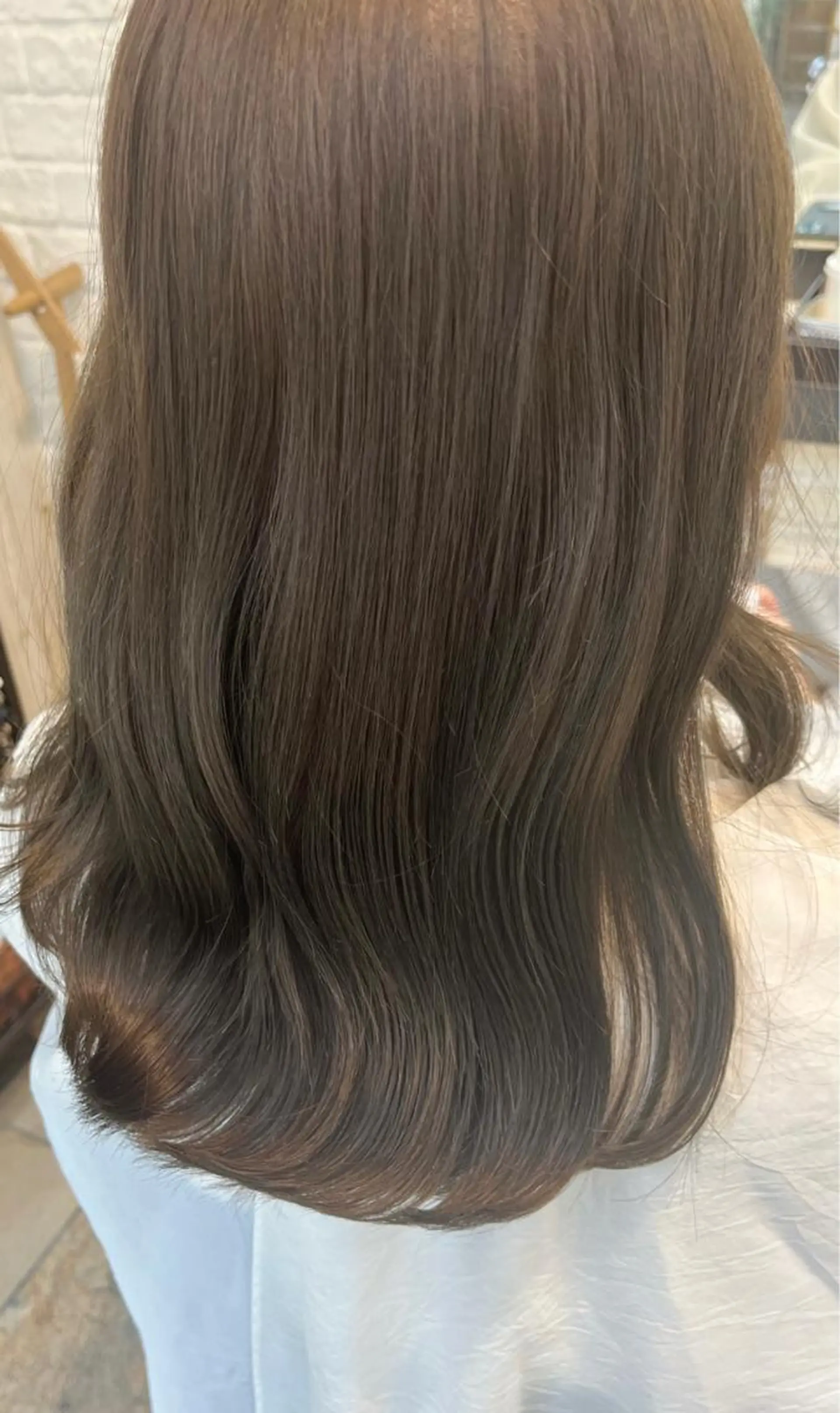 セミロング 石井 歩奈のヘアスタイル