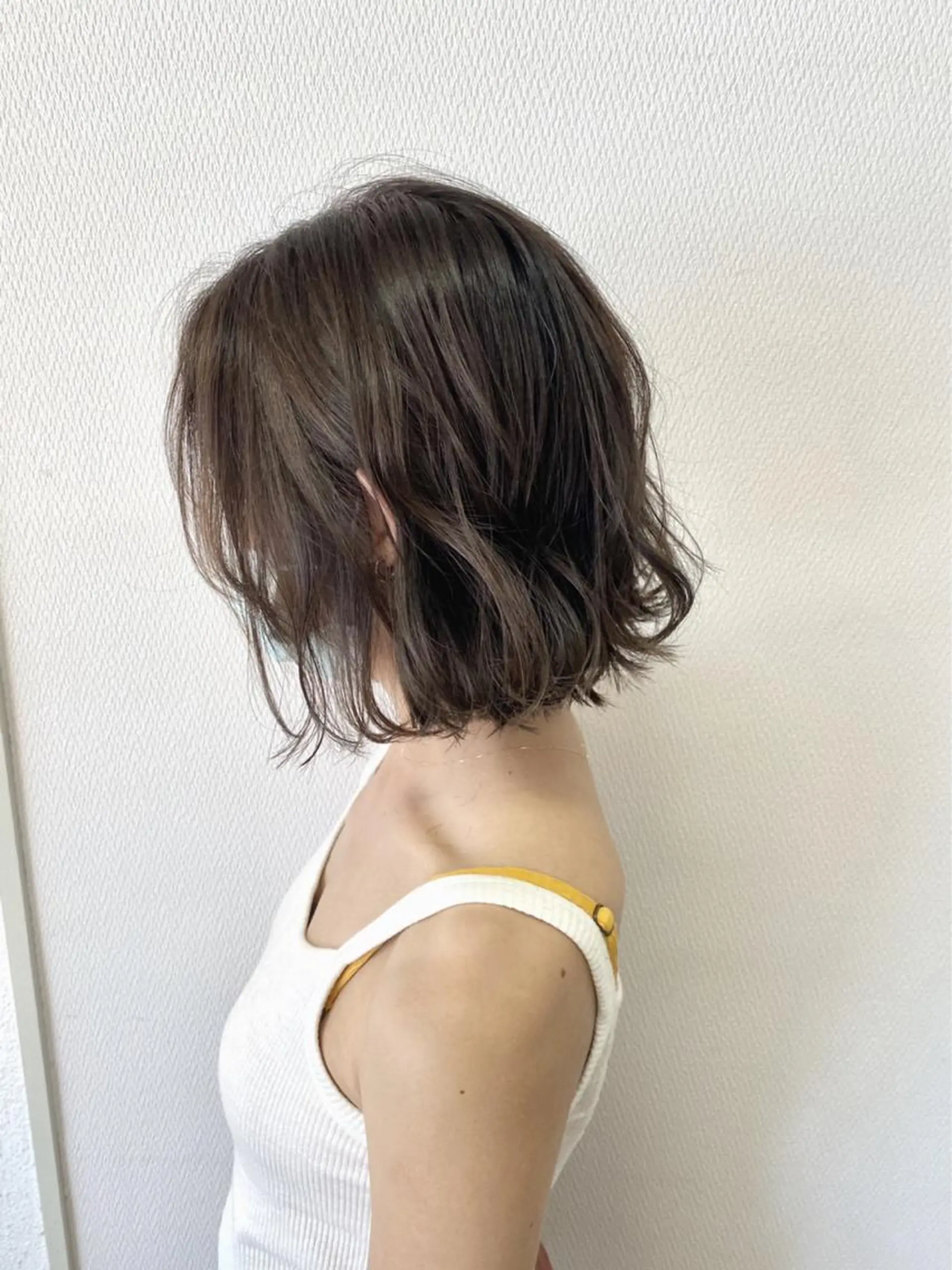 ミディアム 山本 茉希のヘアスタイル