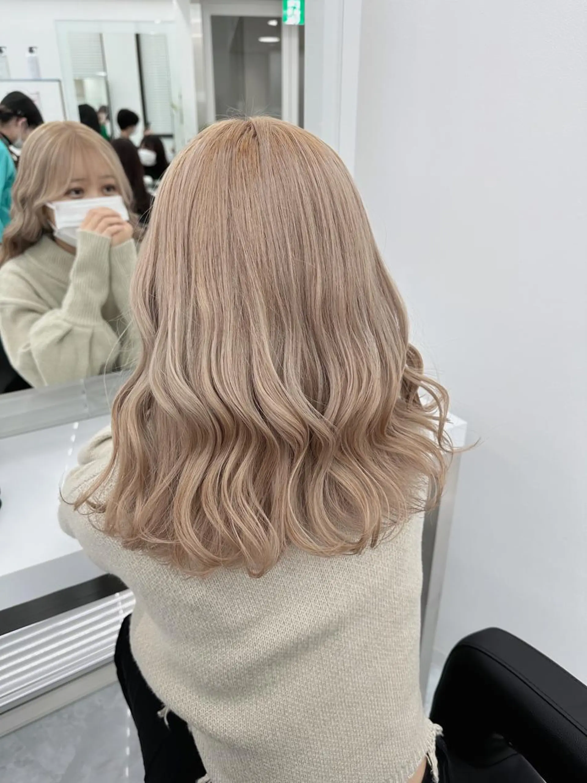 セミロング カラー ヘアアレンジ ヘアカラー トリートメント ヘッドスパ ヘアセット ダブルカラー 韓国ヘアKYONのヘアスタイル