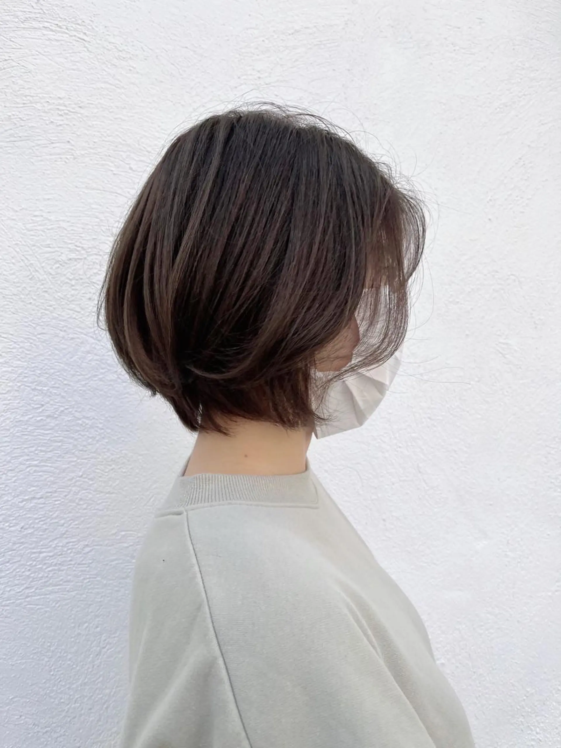 ショート カラー ボブレイヤー グレージュ ミルクティーグレージュ ボブ レイヤーカット SALOWIN神戸三宮店所属・【美髪を叶える】中谷 彰宏（アキ)のヘアスタイル