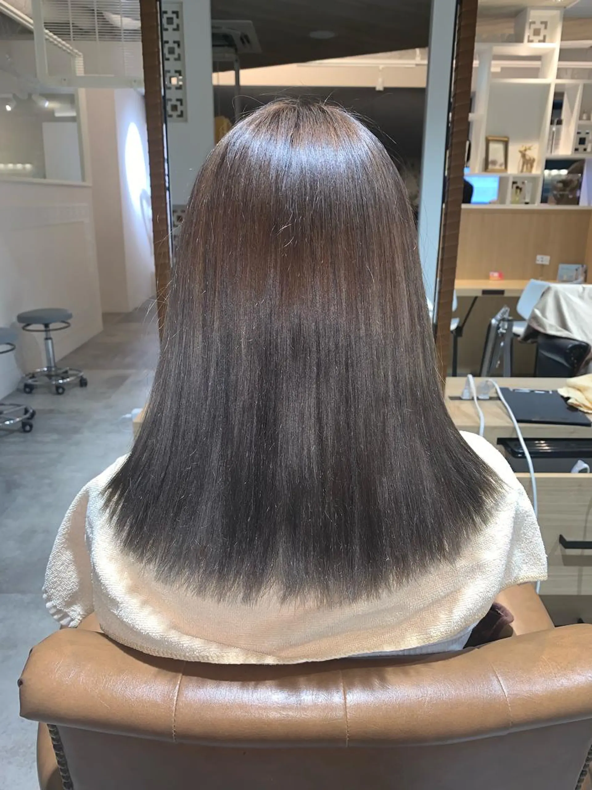 ミディアム カラー 中島 直哉のヘアスタイル