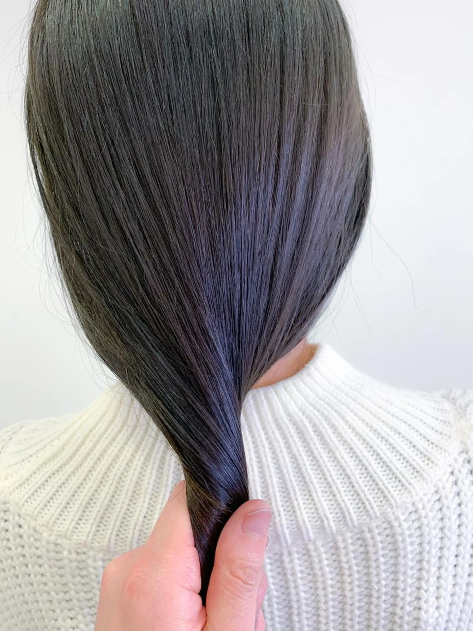 セミロング カラー セミロングパーマ アッシュ ブリーチ ケアブリーチ 透明感カラー モリシュンスケ /レイヤー/髪質改善のヘアスタイル