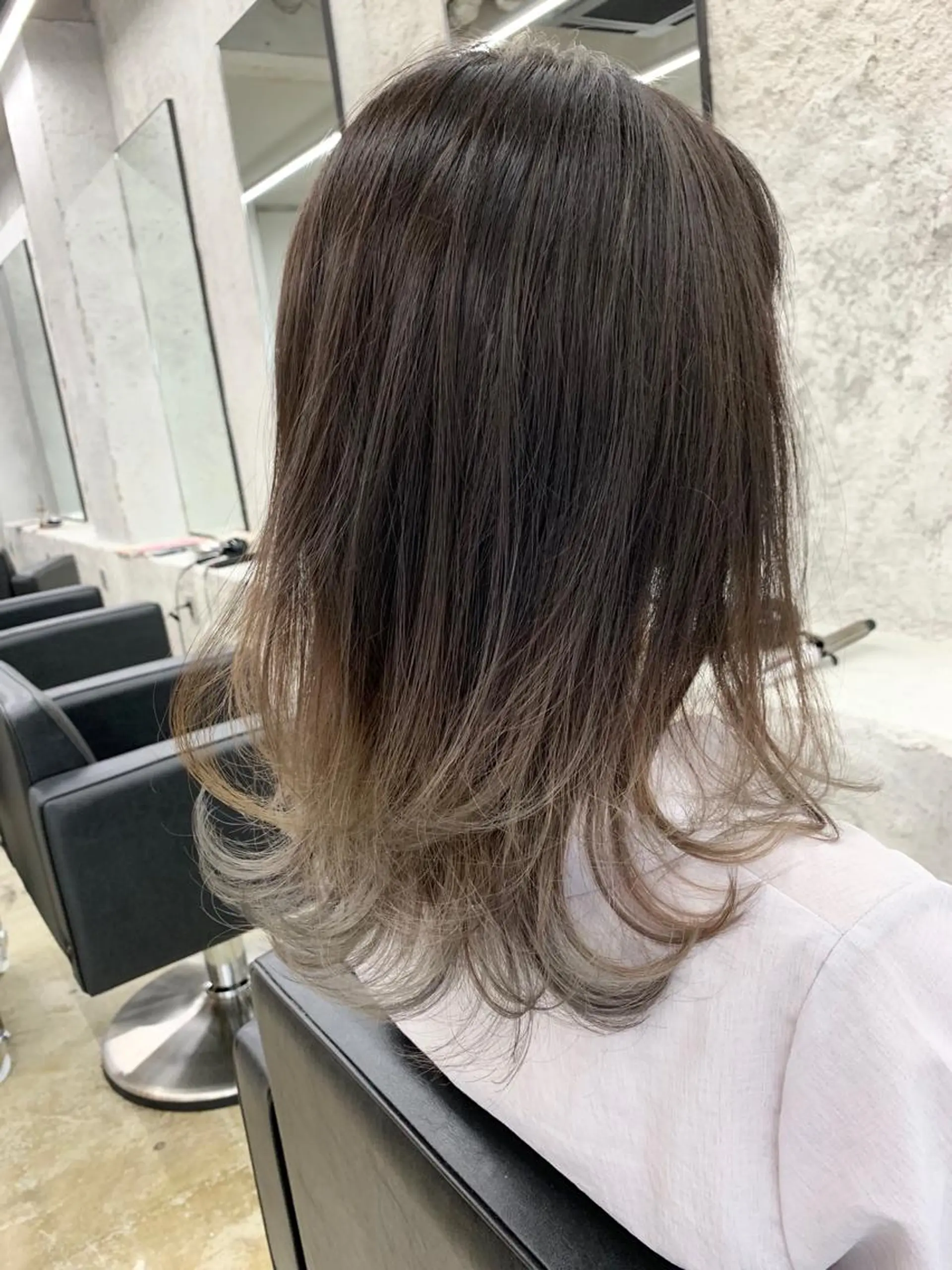 ミディアム カラー ヘアアレンジ LANDSグループ ヘア&アイサロンのマツエク・マツパデザイン