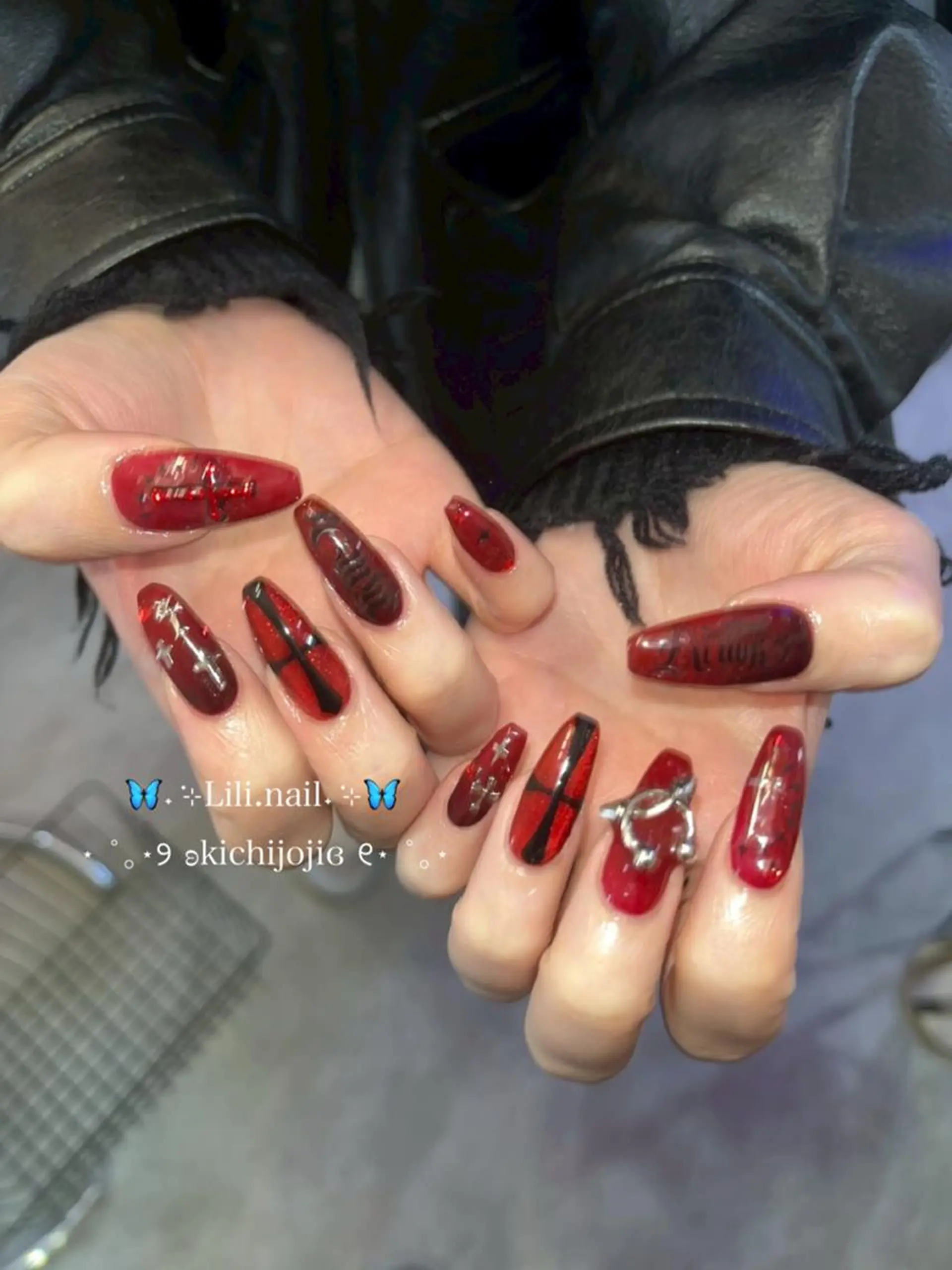 ネイル ハンドネイル フットネイル lili.nail y2k/長さ出しのネイルデザイン