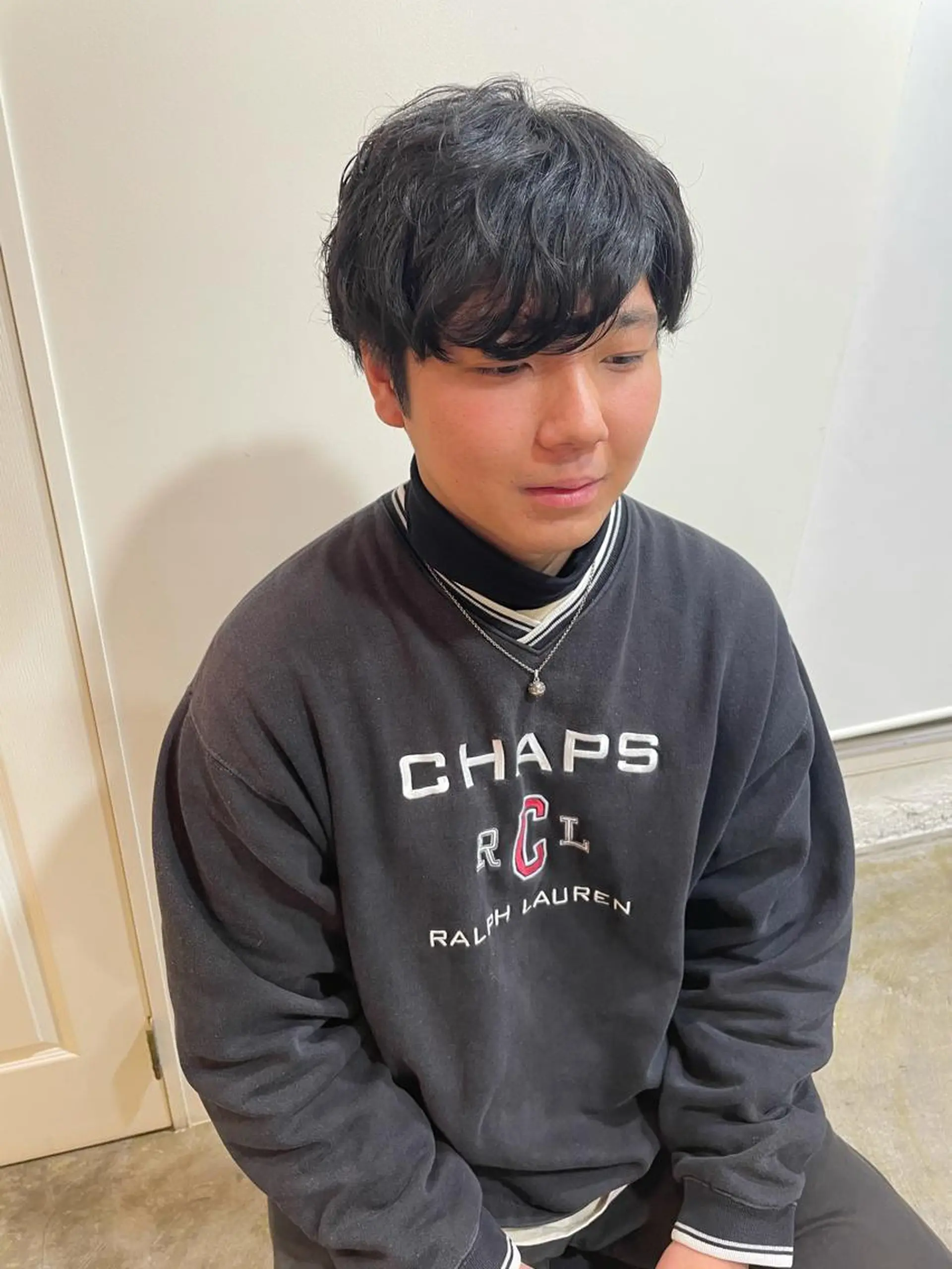 パーマ メンズ MIOベージュカラー 柔らかいカラーのヘアスタイル