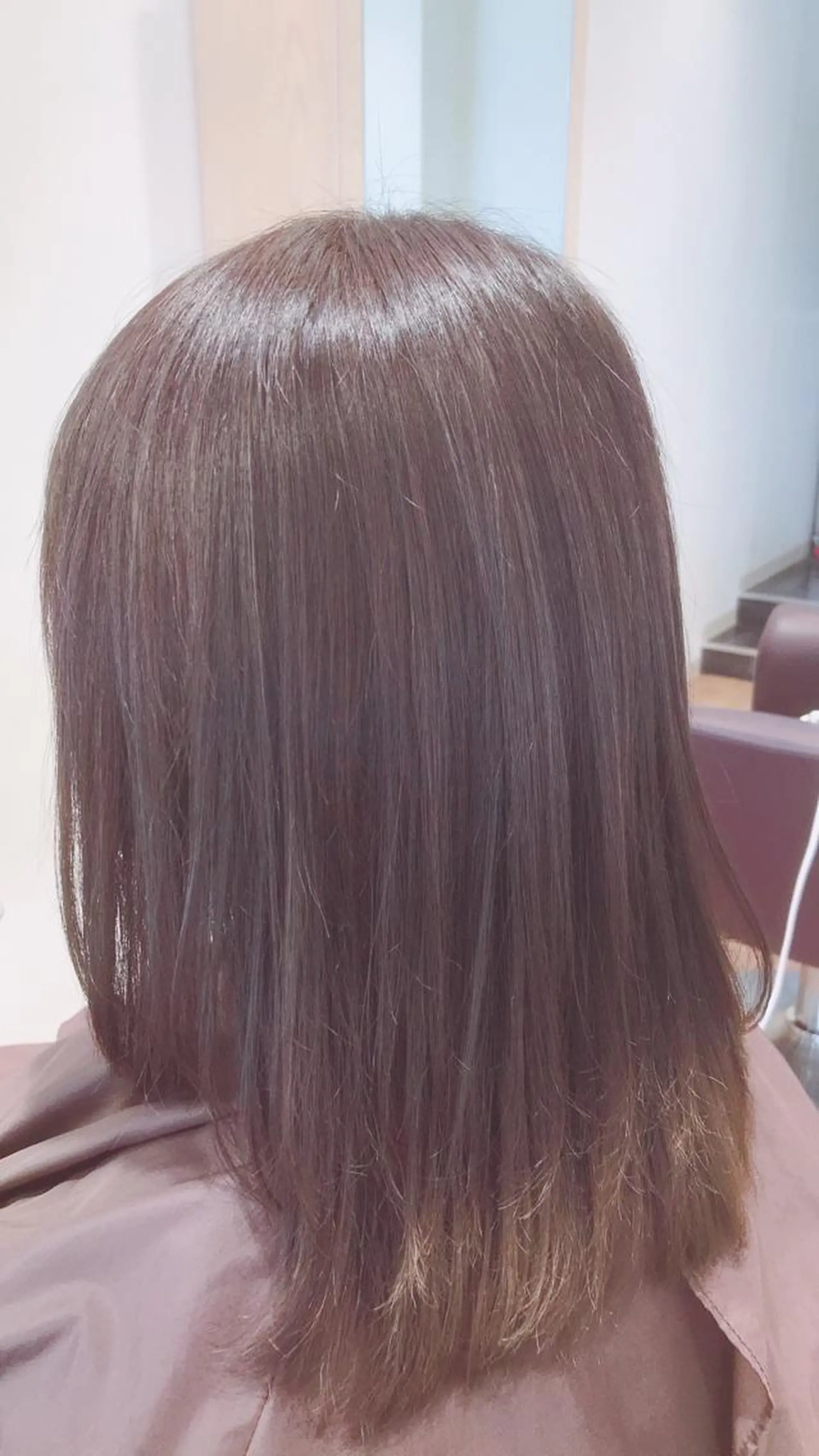 ミディアム トリートメント ヘアカラー ヘッドスパ LUANA所属・石丸 智英のヘアスタイル