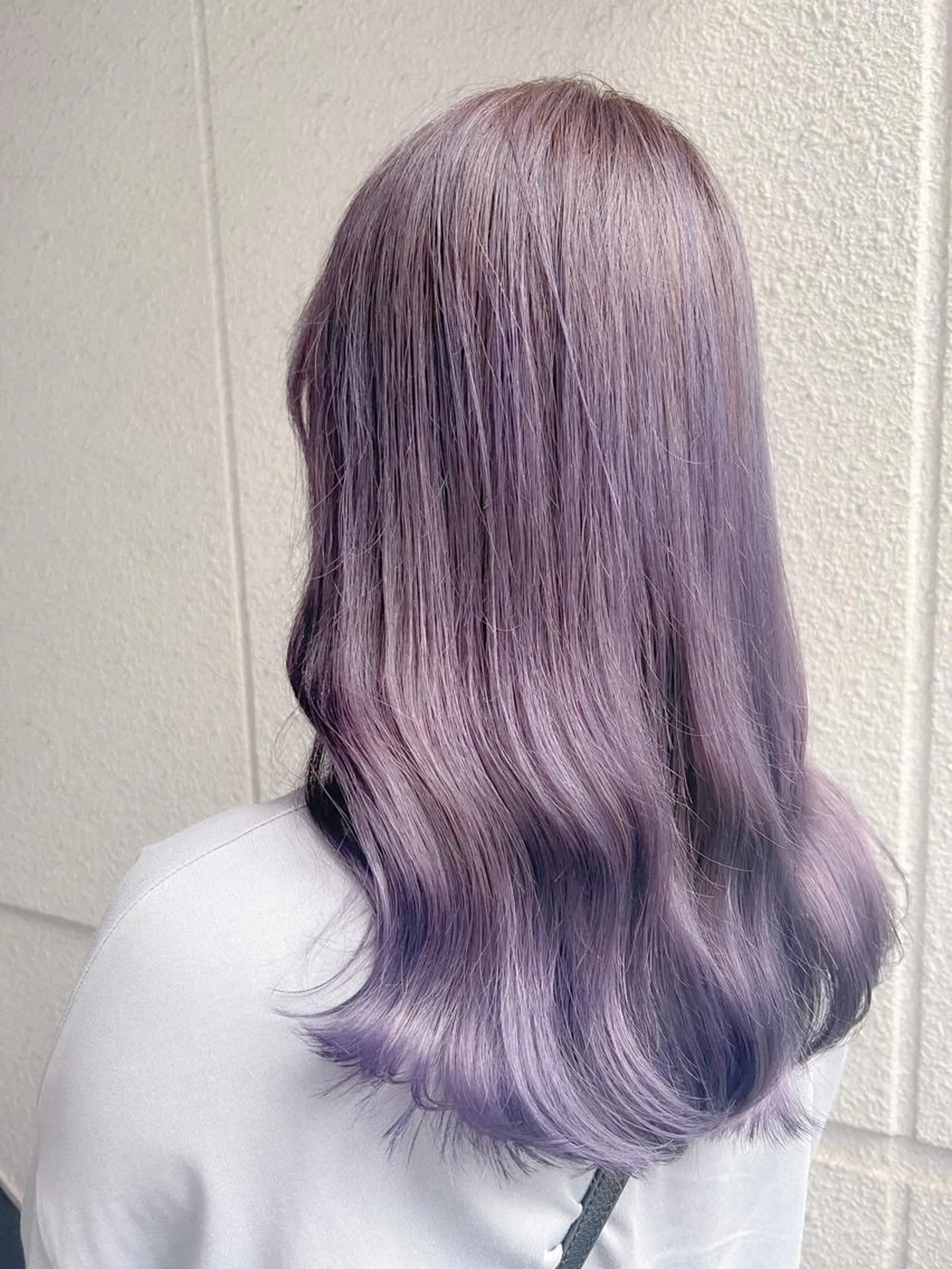 セミロング カラー 透明感カラー グラデーションカラー ヘアカラー カラーパティシエ facce🌼ikoのヘアスタイル