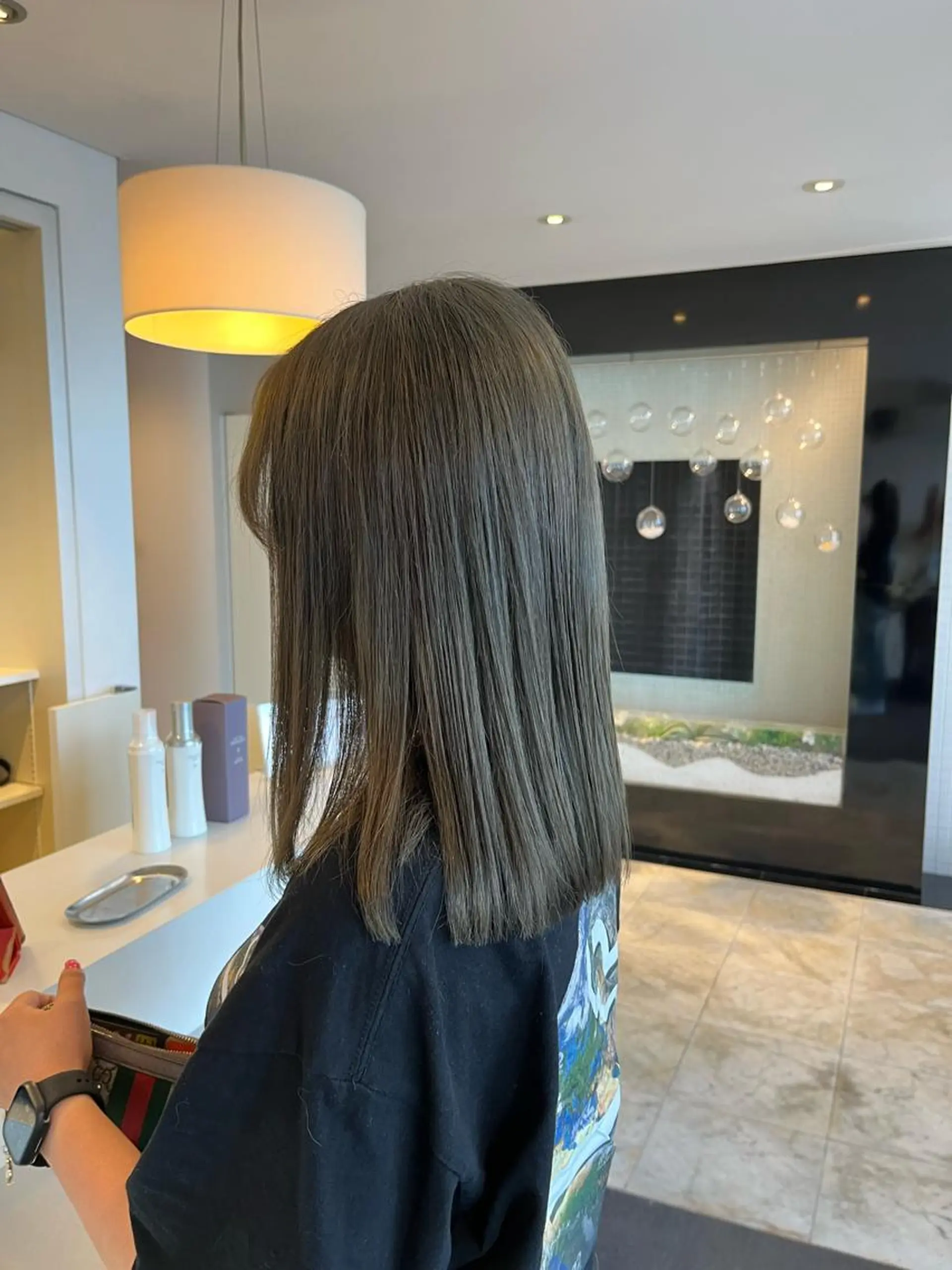 ミディアム カット ヘアカラー 多河 遥のヘアスタイル