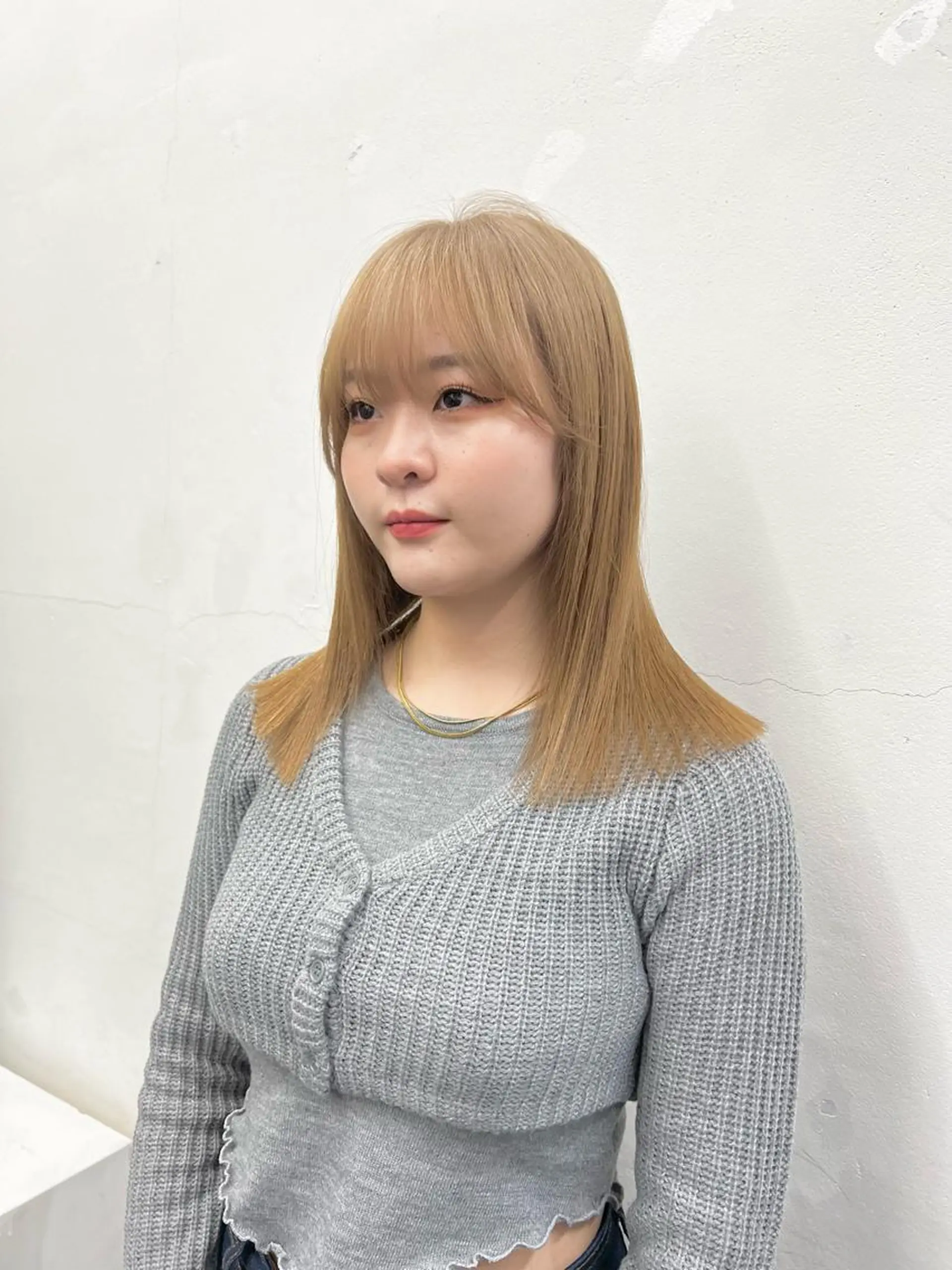 ミディアム カラー ヘアアレンジ ベージュカラー ブリーチ ケアブリーチ ダブルカラー カット ヘアカラー トリートメント HARU//原宿🤍 リピート率NO.1のヘアスタイル