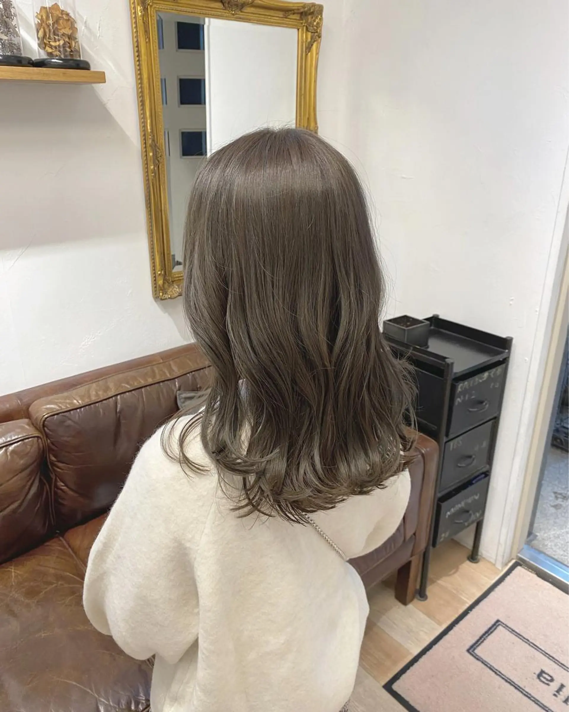 ミディアム カラー レピア恵比寿駅前店所属・あくつ りおのマツエク・マツパデザイン