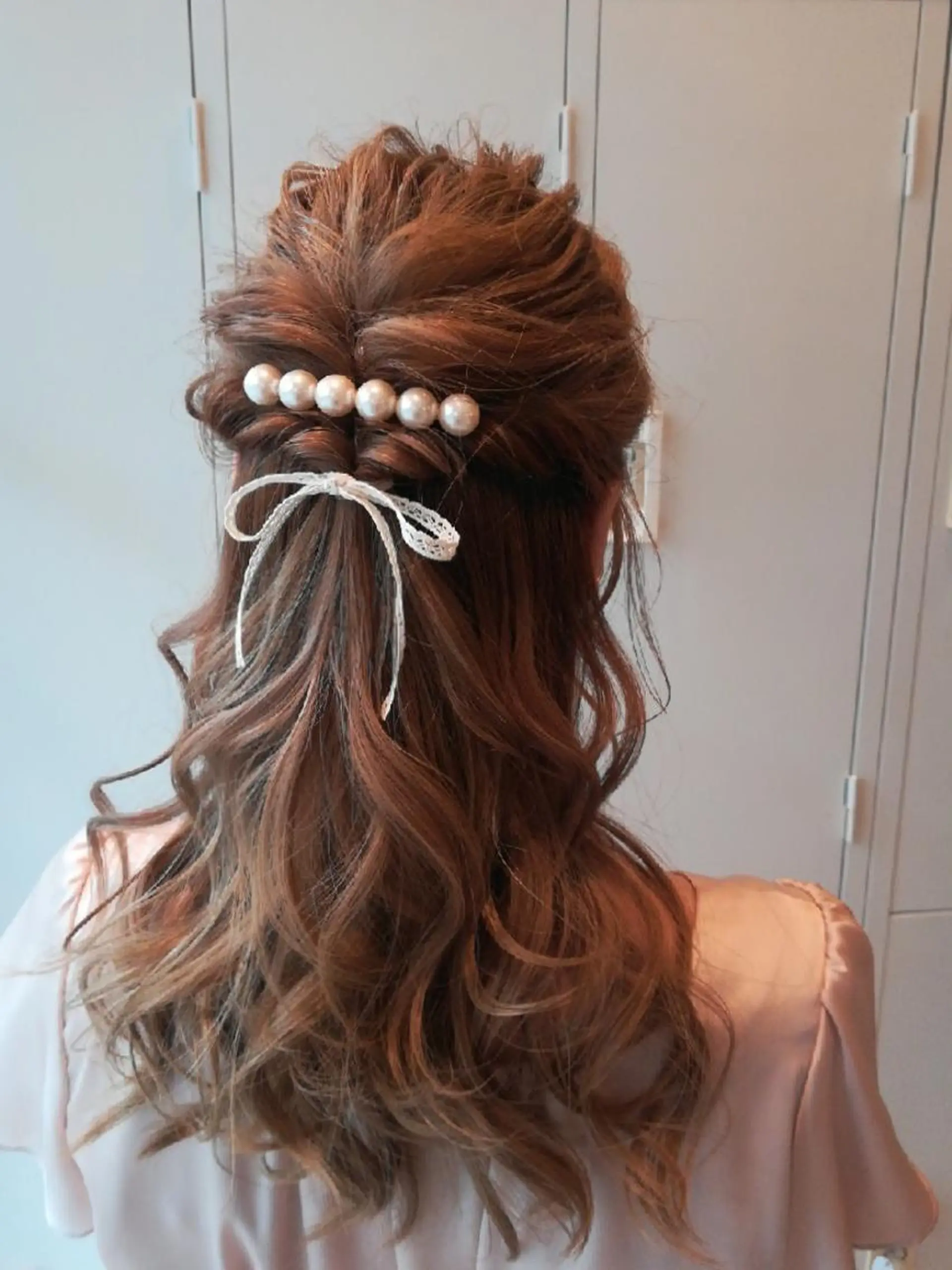 ヘアアレンジ セミロング 外国人風カラー Hair's RooMのヘアスタイル