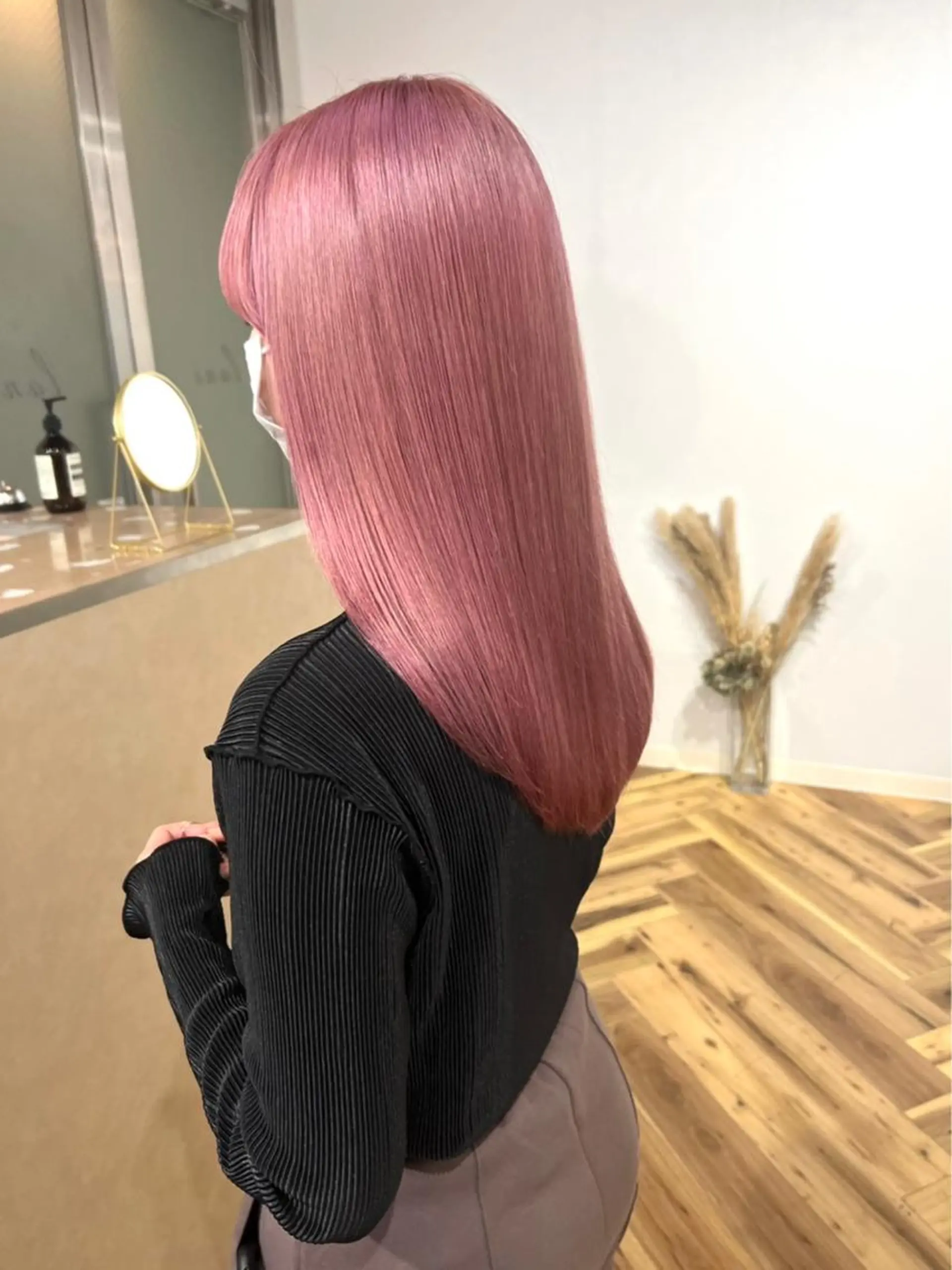 ロング カラー ピンクカラー lani hair salon所属・SHOTO ハイトー ン/デザインカラーのヘアスタイル