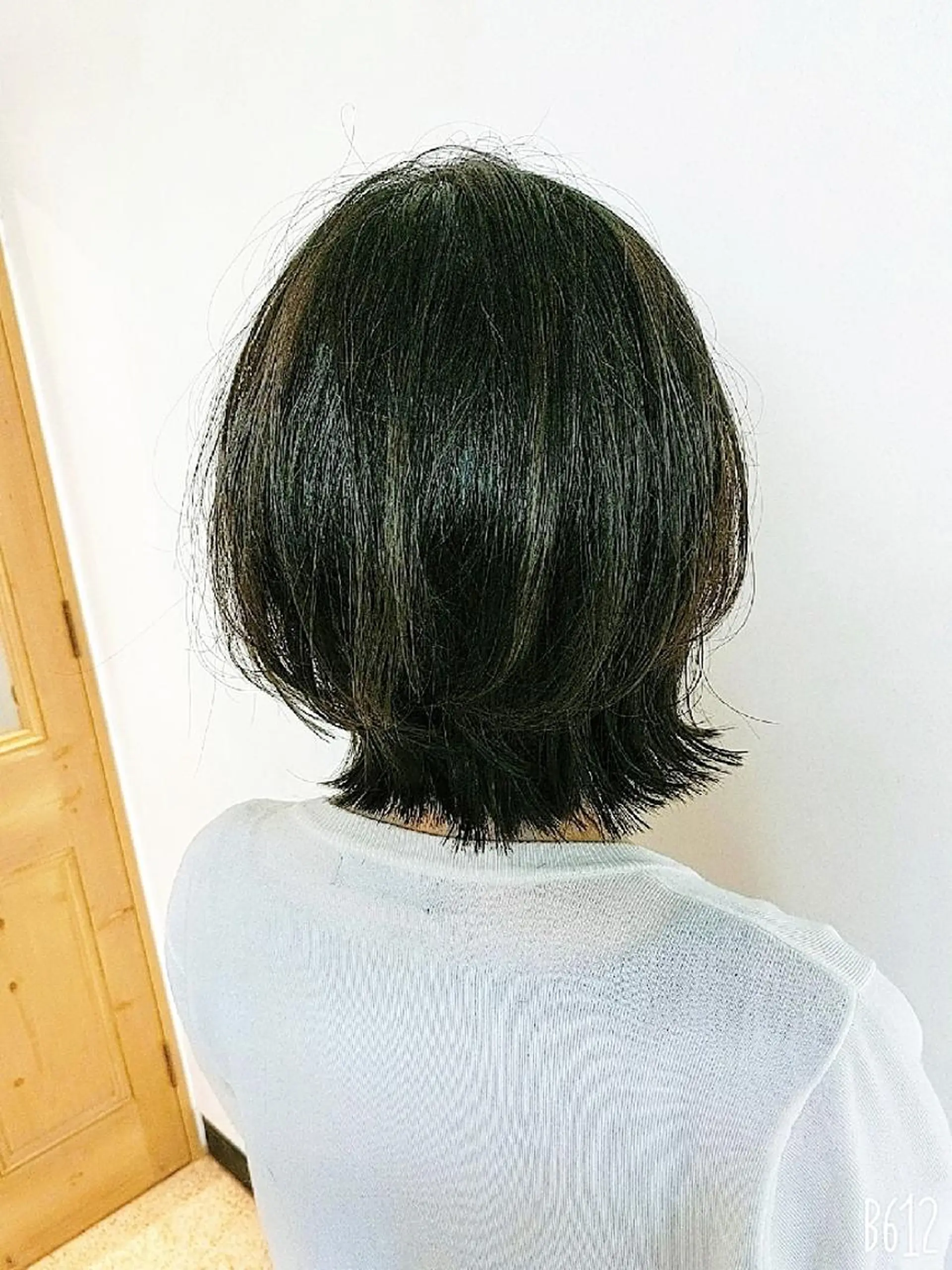 ミディアム 中野 雅子のヘアスタイル