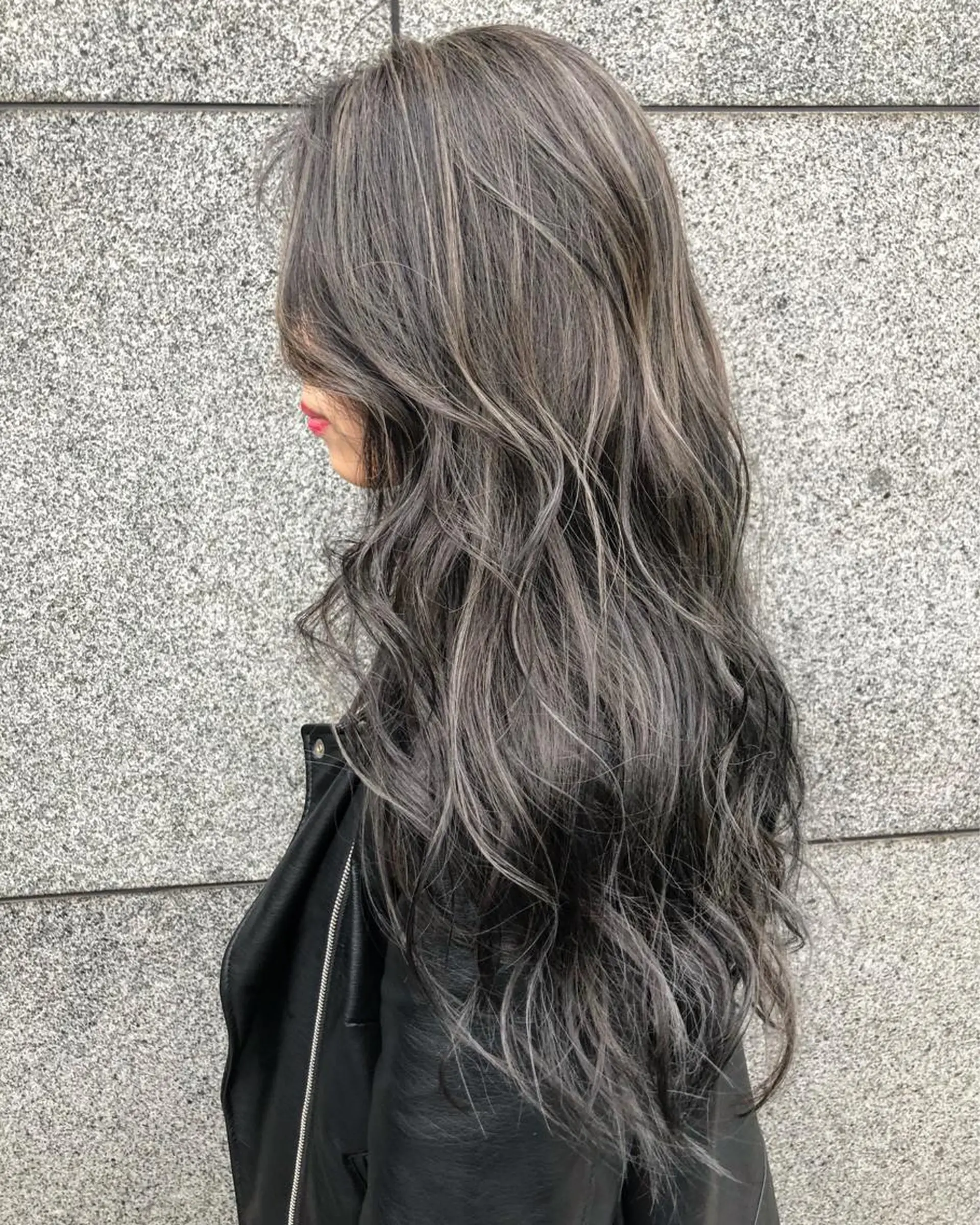 ロング カラー REVE所属・TAKU 美容師のヘアスタイル