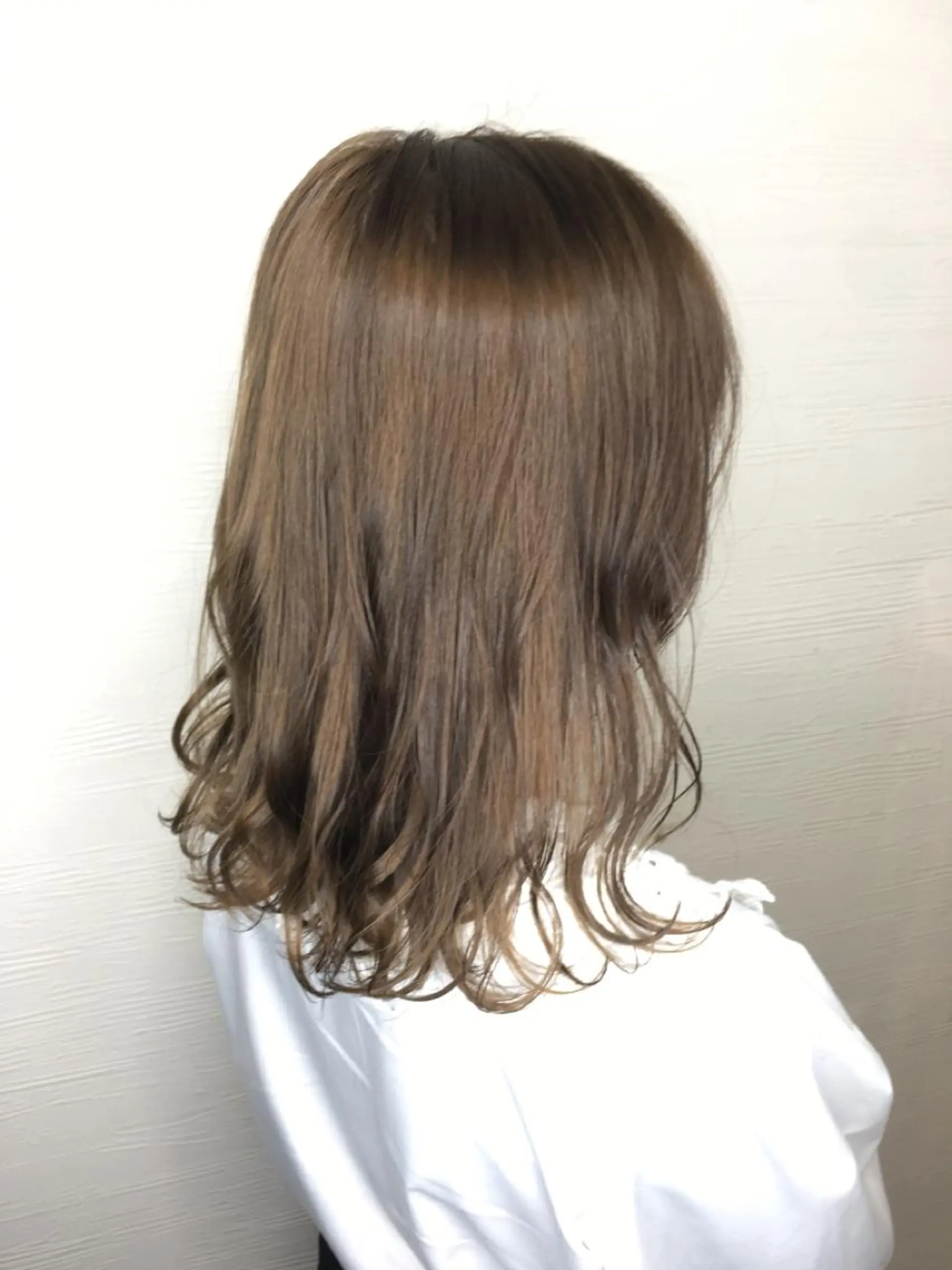 ミディアム カラー ヘアアレンジ カット ヘアカラー 🧶ブリーチカラー TERU🧶のヘアスタイル