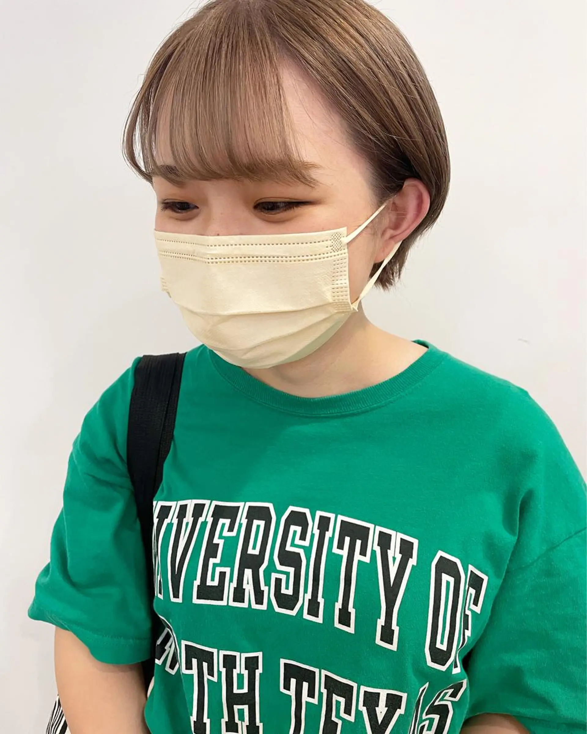 ショート カラー 佐藤 永夏のヘアスタイル