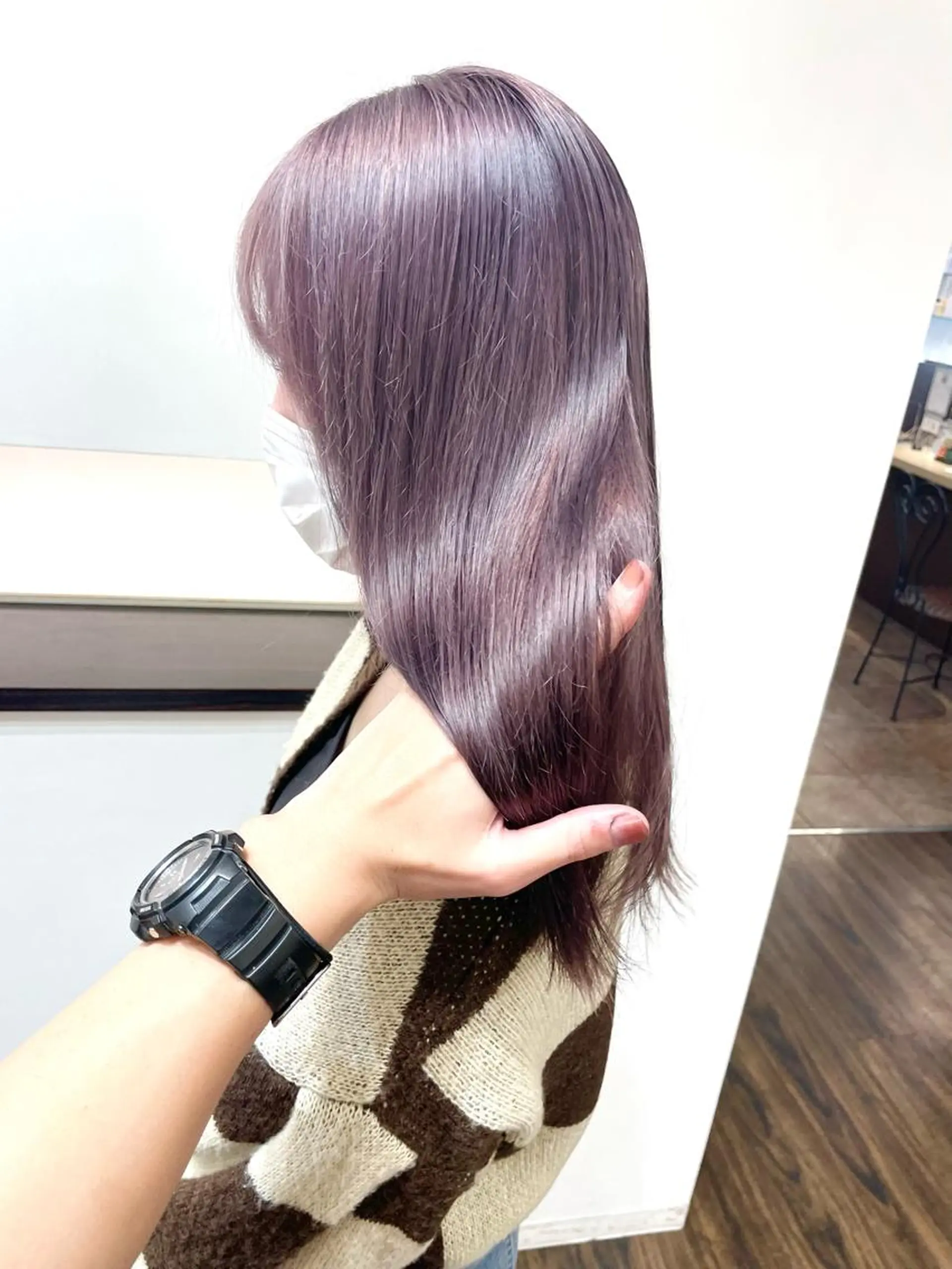 セミロング カラー グレージュ ラベンダーカラー ラベンダーグレージュ ラベンダーグレー ヘアカラー トリートメント ダメージレスブリーチ HIROSHIのヘアスタイル