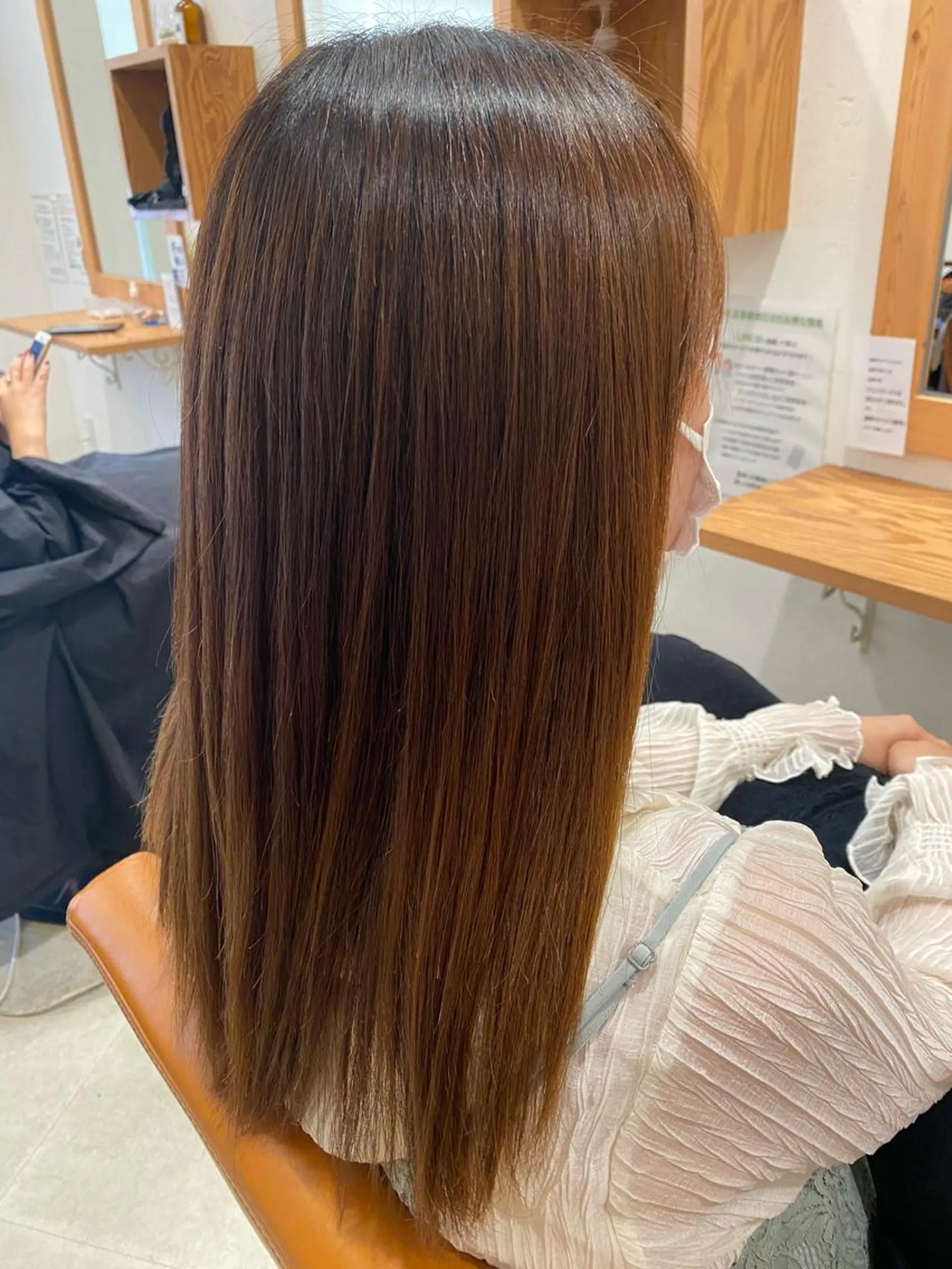 セミロング 猪股 華乃のヘアスタイル