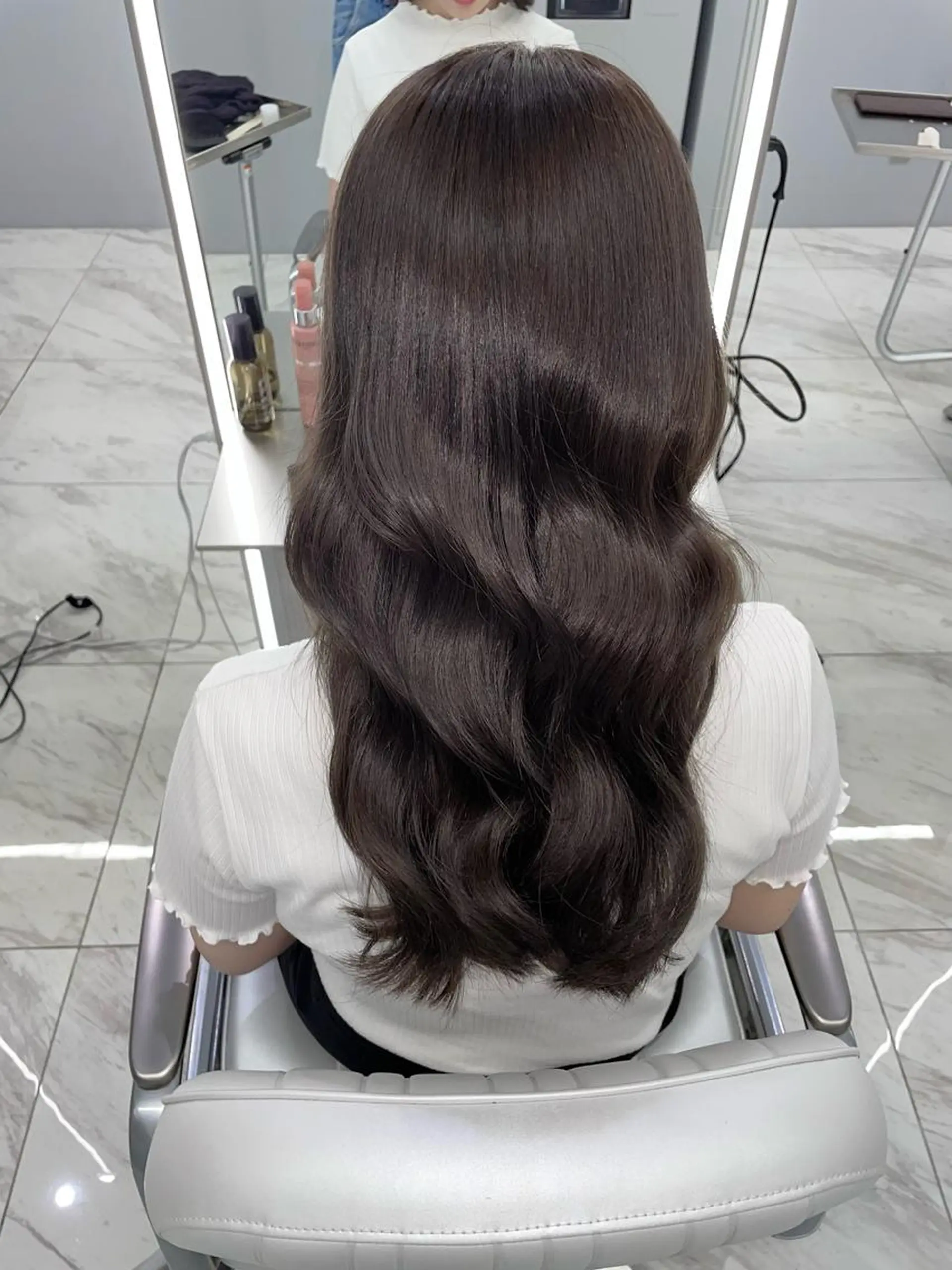 セミロング ヘアカラー トリートメント 菜々🫧新宿 透明感ケアブリーチのヘアスタイル