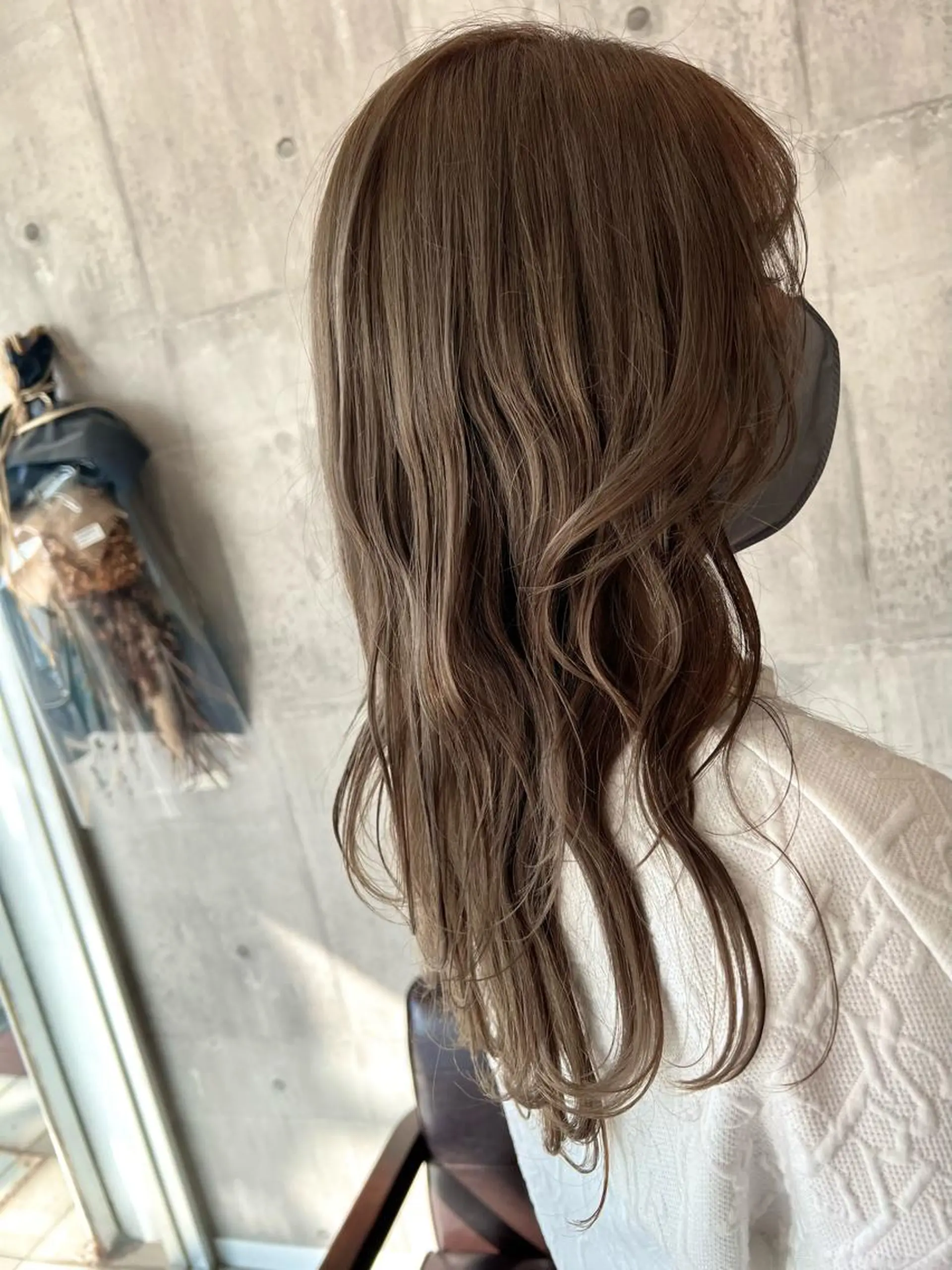 ロング カラー ベージュカラー ヘアカラー Style Tのヘアスタイル