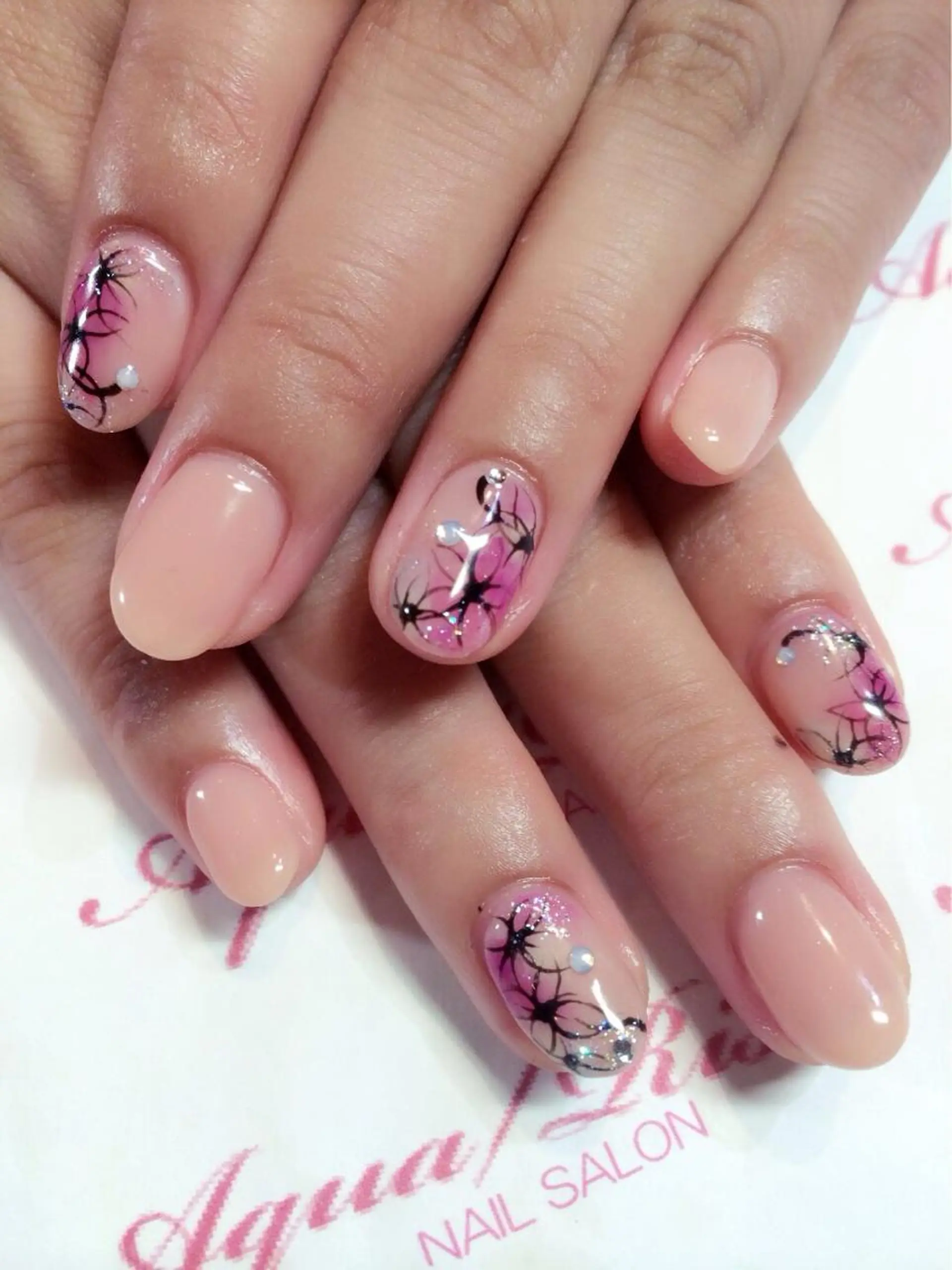 ネイル アートネイル アクアライズ所属・アクア ライズのネイルデザイン