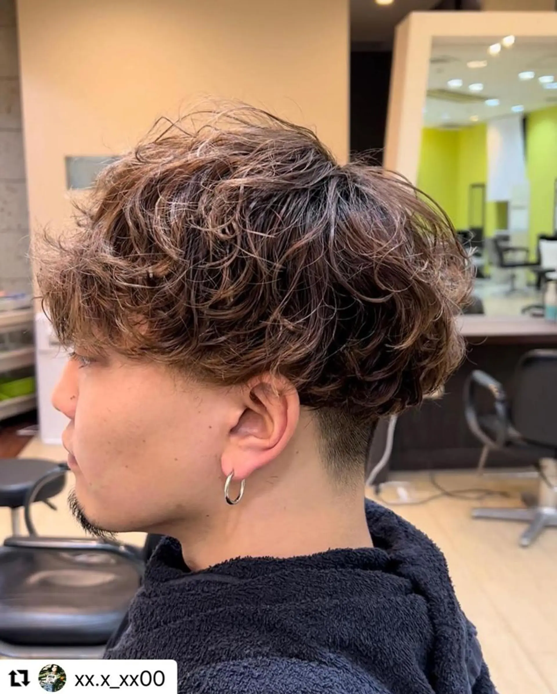 ミディアム カラー メンズ ミディアムパーマ マッシュ メンズパーマ ツーブロック 刈り上げ 🩷Eny terrace🩷のヘアスタイル