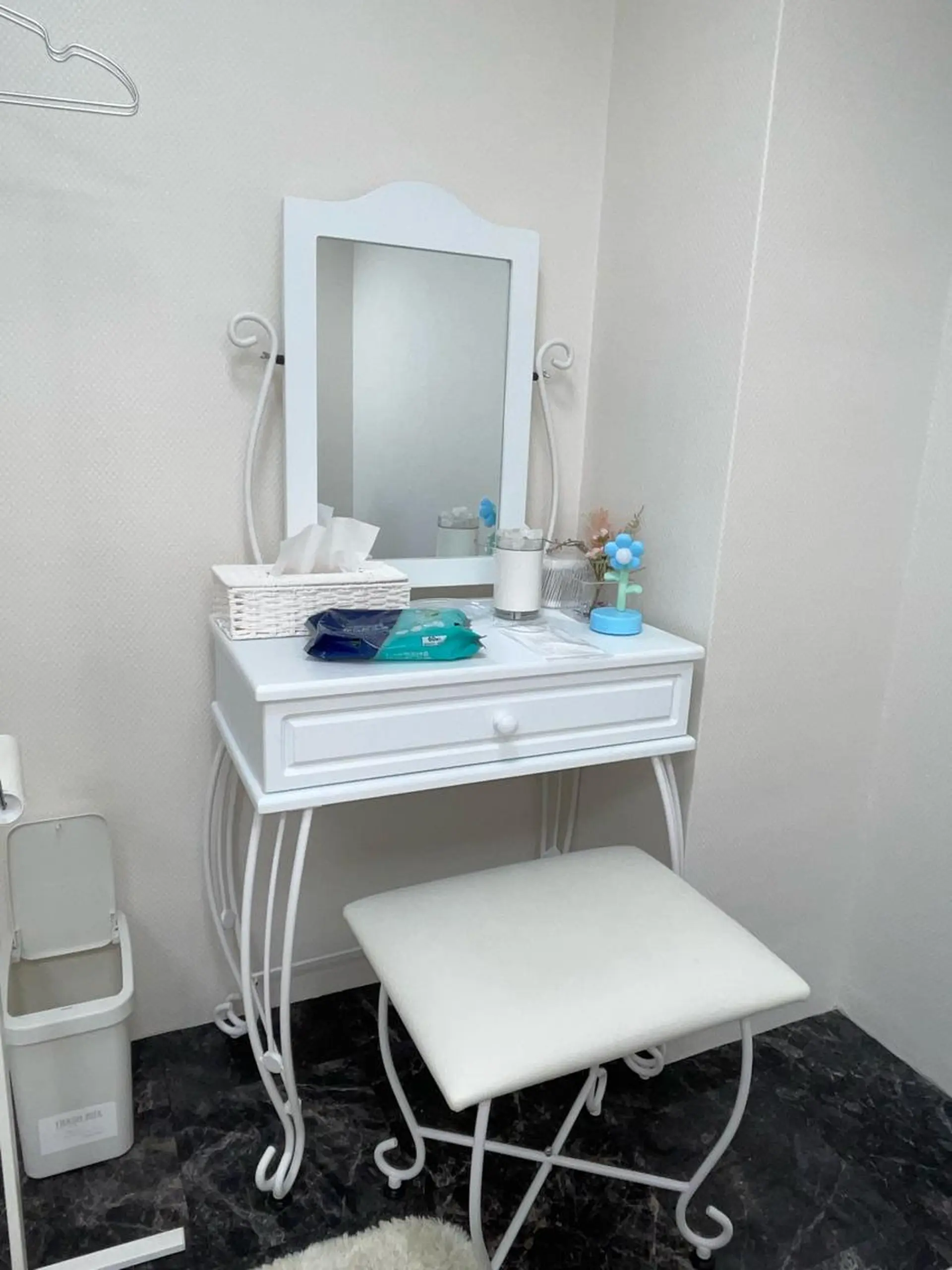 dion.kobe所属・脱毛リラグゼーション dion.kobeのエステ・リラクイメージ