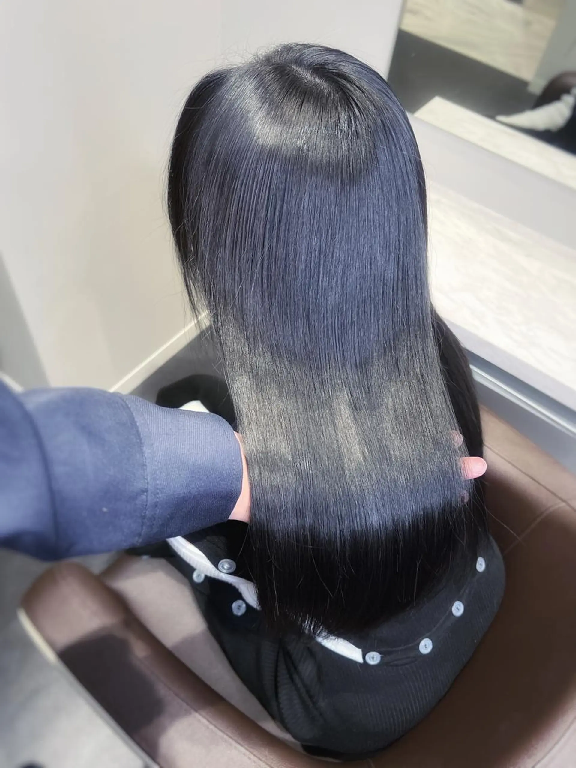 ロング カラー 韓国風カラー くびれヘア 顔周りカット 髪質改善 ヨシンモリ SALOWIN east店6F所属・TAKUMI 【美髪特化】のヘアスタイル