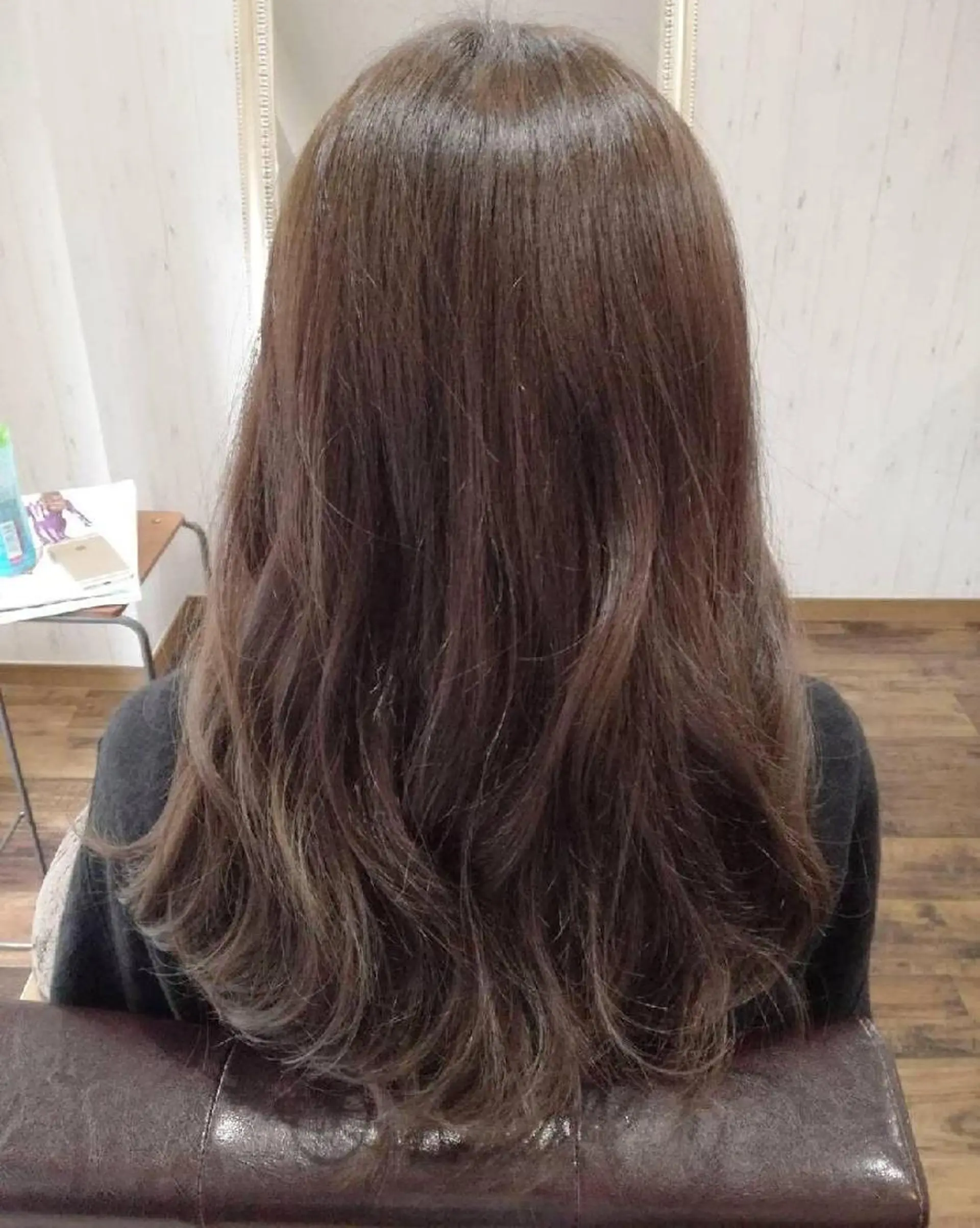 カラー ロング アッシュ ベージュカラー 西川 敏夫のヘアスタイル