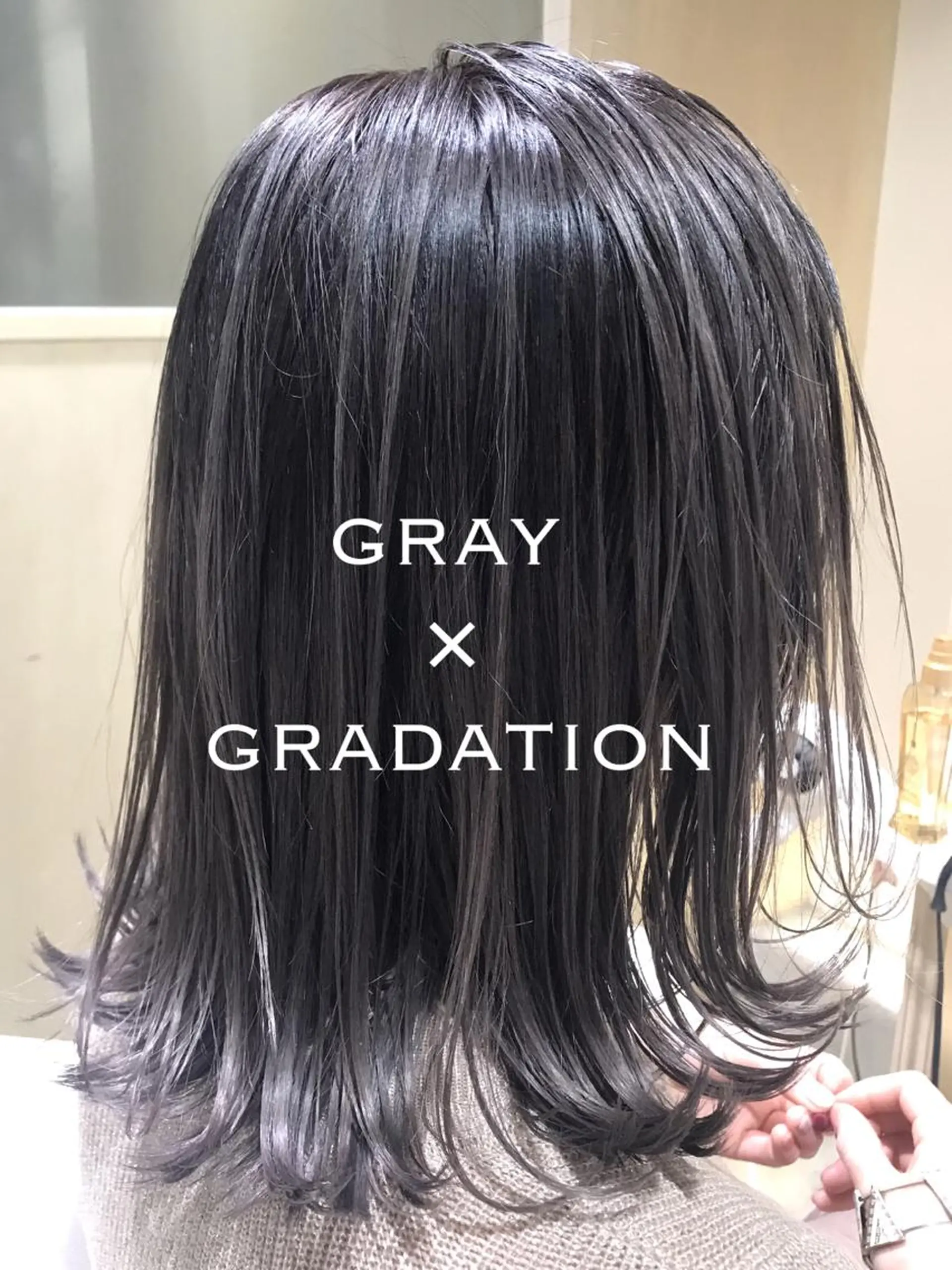 ロング カラー CYAN.矢場町店所属・三代 ゆりあのヘアスタイル