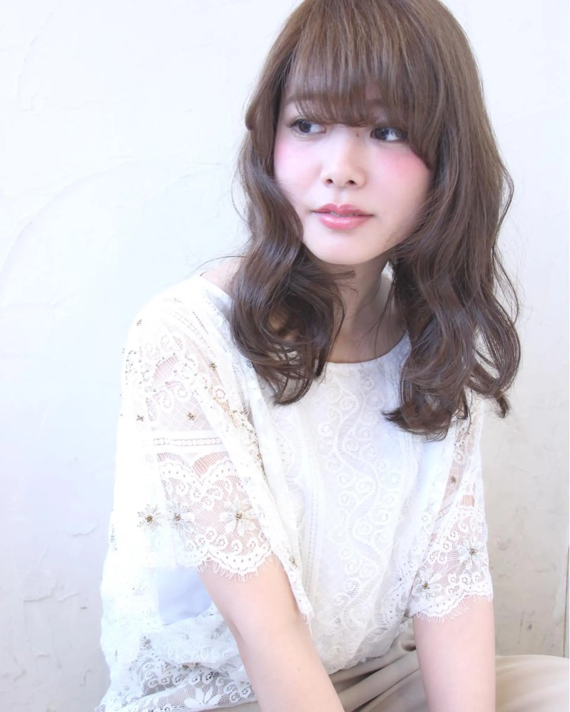 セミロング カラー LoRE hair 四条河原町　西尾友里のヘアスタイル