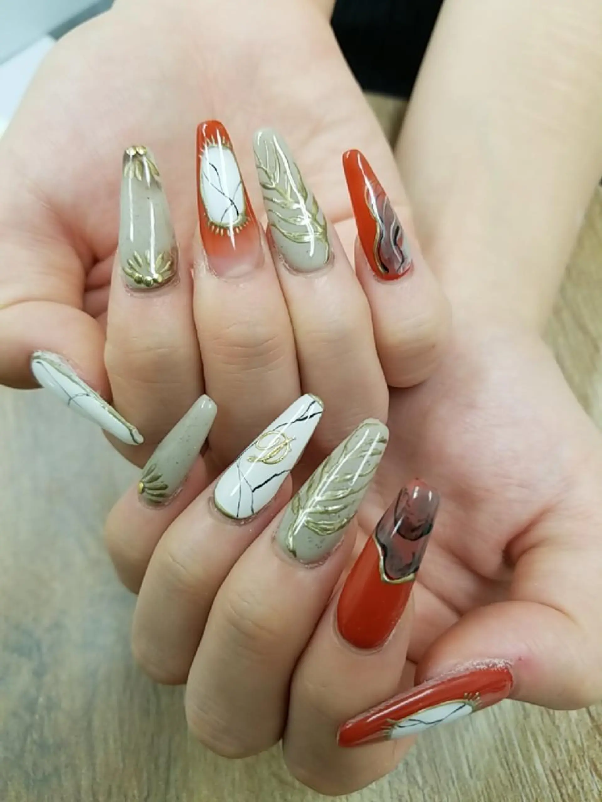 ネイル アートネイル フットネイル ジェルネイル 持ち込み ニュアンスネイル 河野ちえ (雑誌掲載サロン)のネイルデザイン