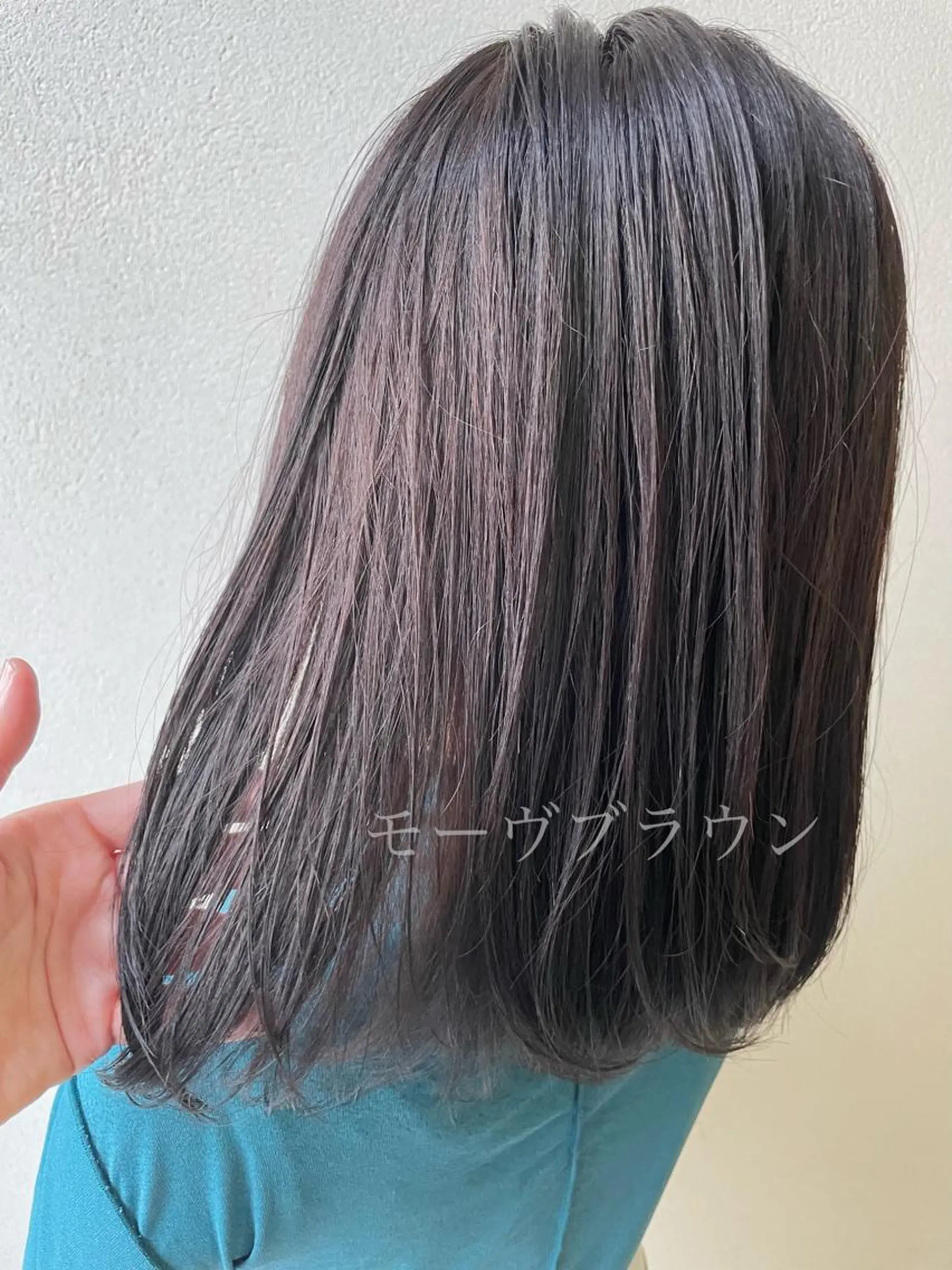 ミディアム カラー ブラウンカラー ピンクカラー バイオレットカラー ヘアカラー 沢田 瞳のヘアスタイル