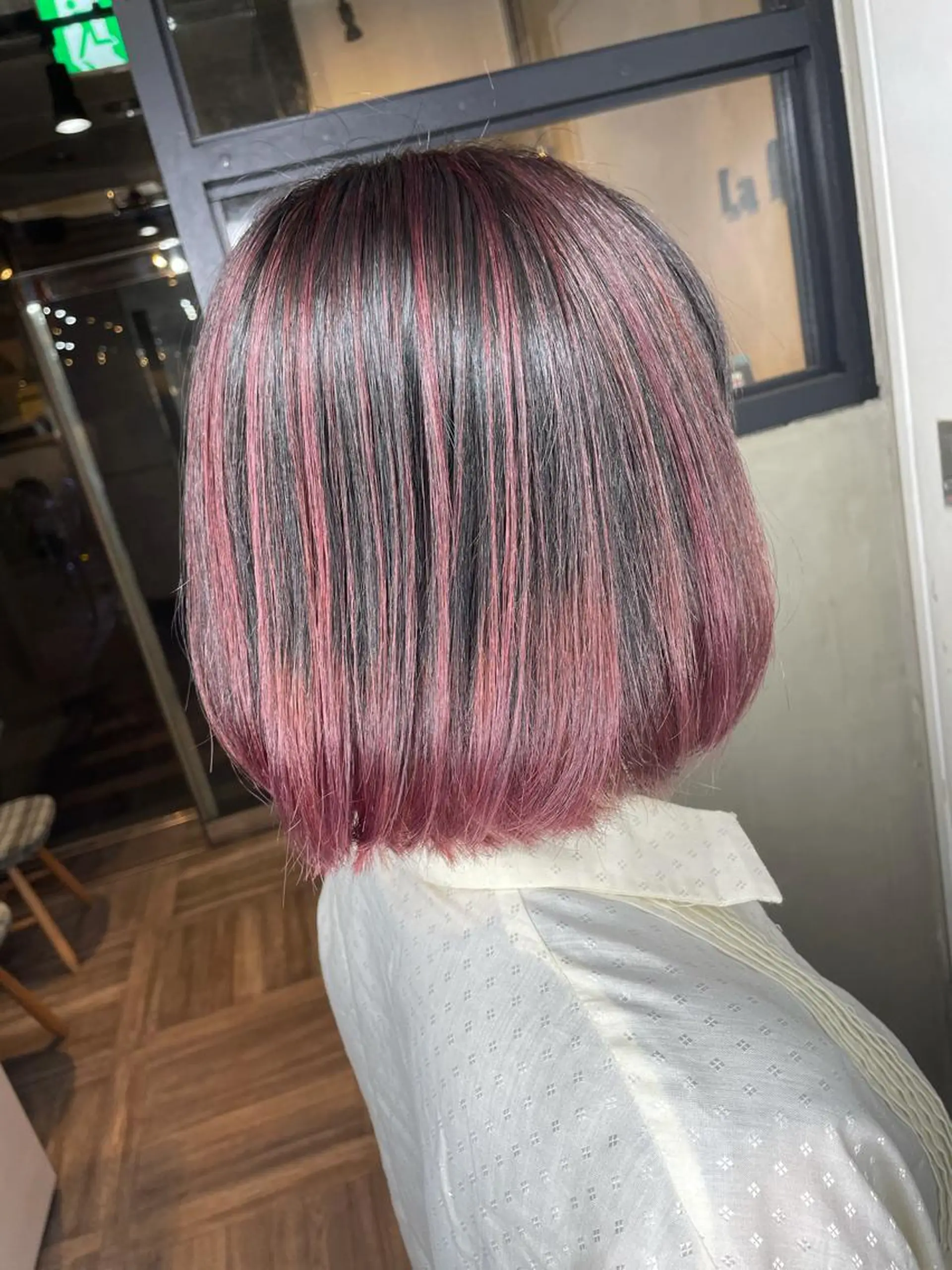 ショート カラー バレイヤージュ ピンクカラー バイオレットカラー レイヤーカット La fith 店長 城谷颯人のヘアスタイル